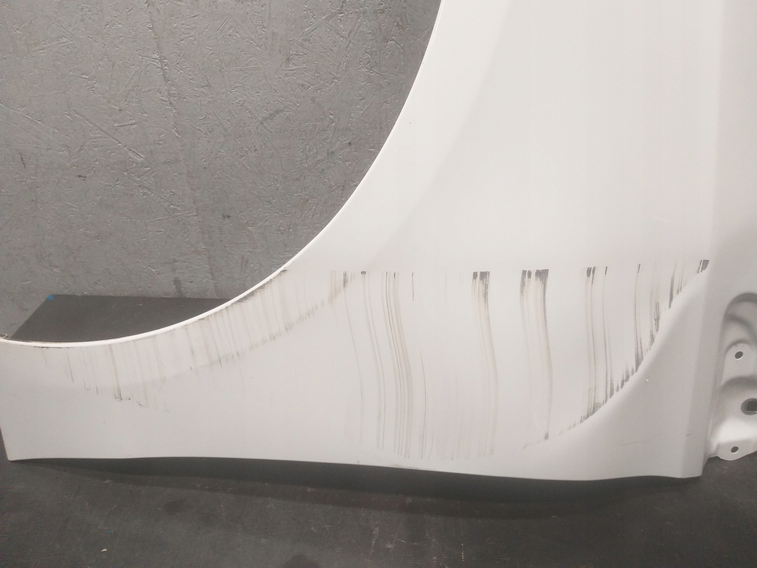fender front left MERCEDES B KLASA W247