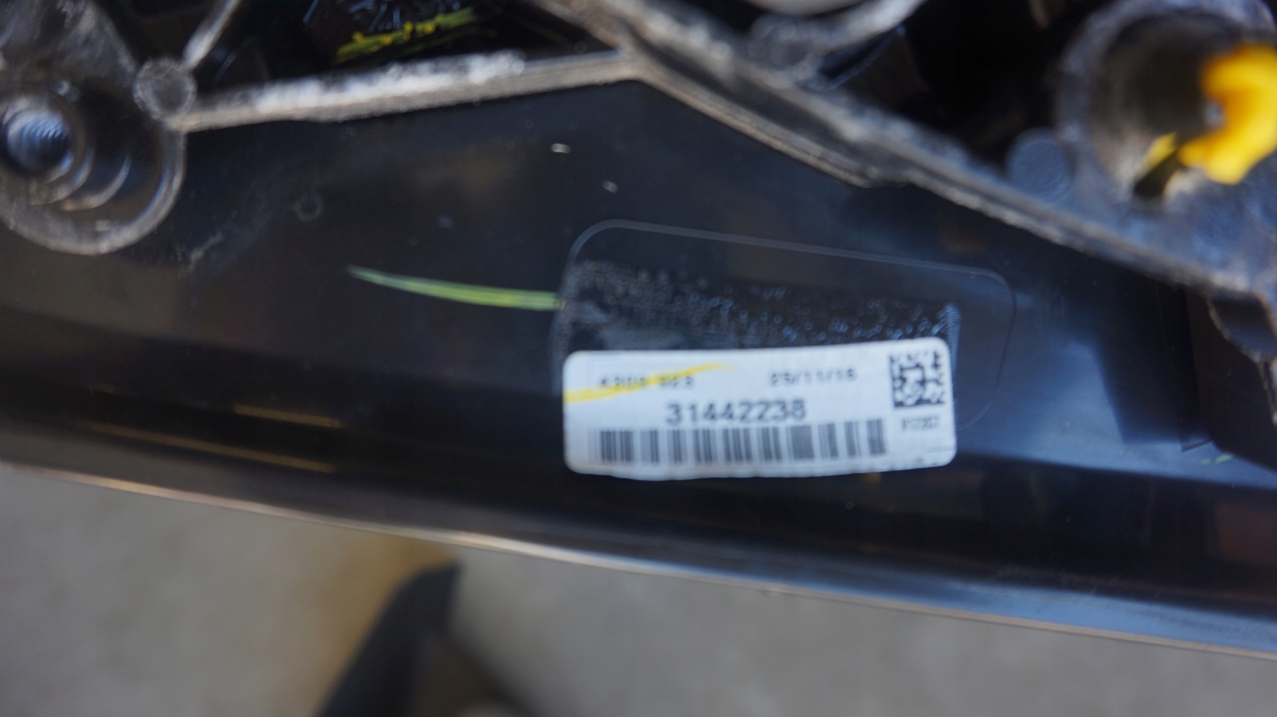 LUSTERKO LEWE VOLVO V40 R-DESIGN 17R 10-PIN Typ samochodu Samochody osobowe