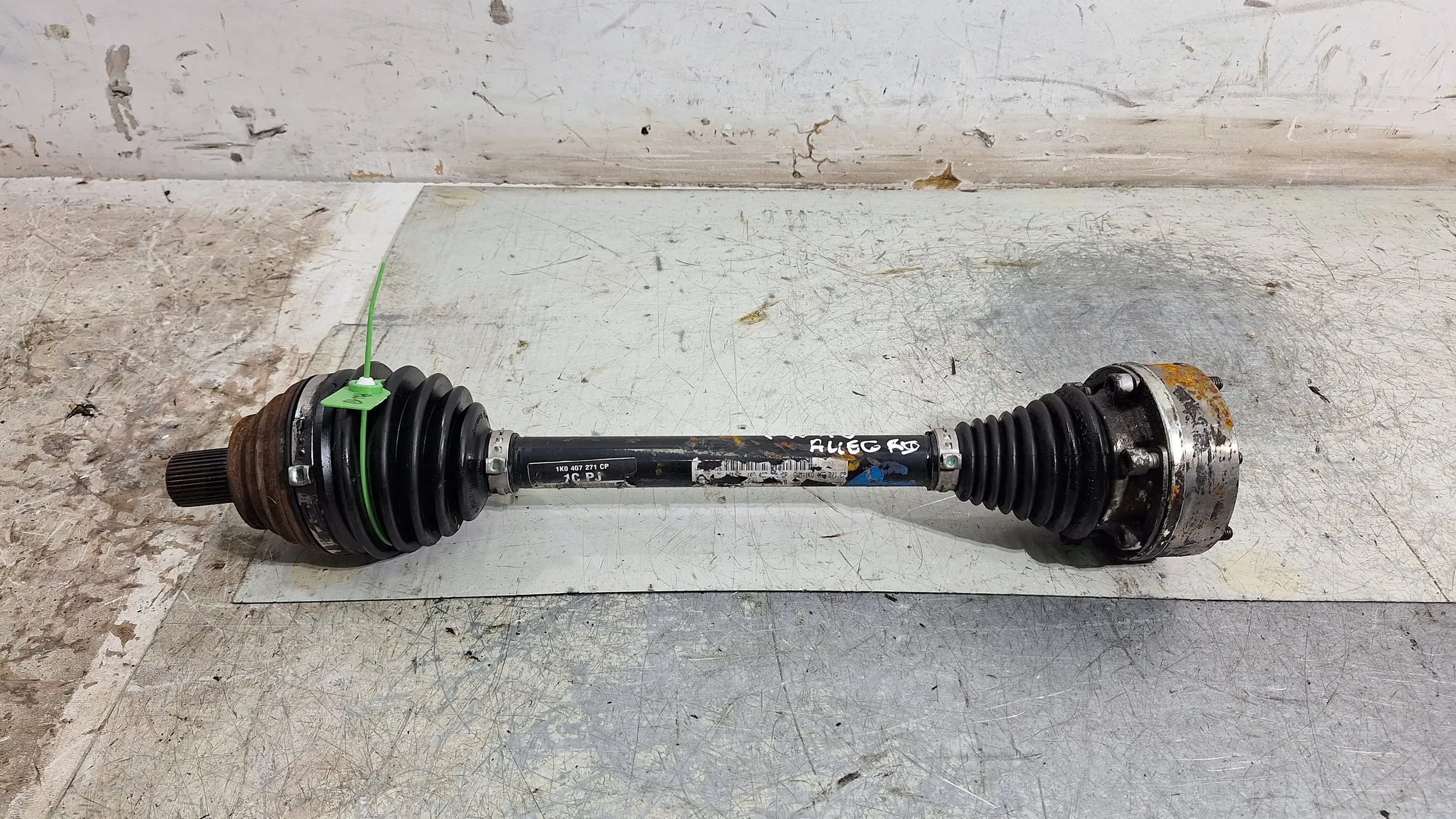 semi-axis left front 1K0407271CP AUDI A3 8P GOLF V LEON II 2.0TDI 1.9TDI 2.0FSI