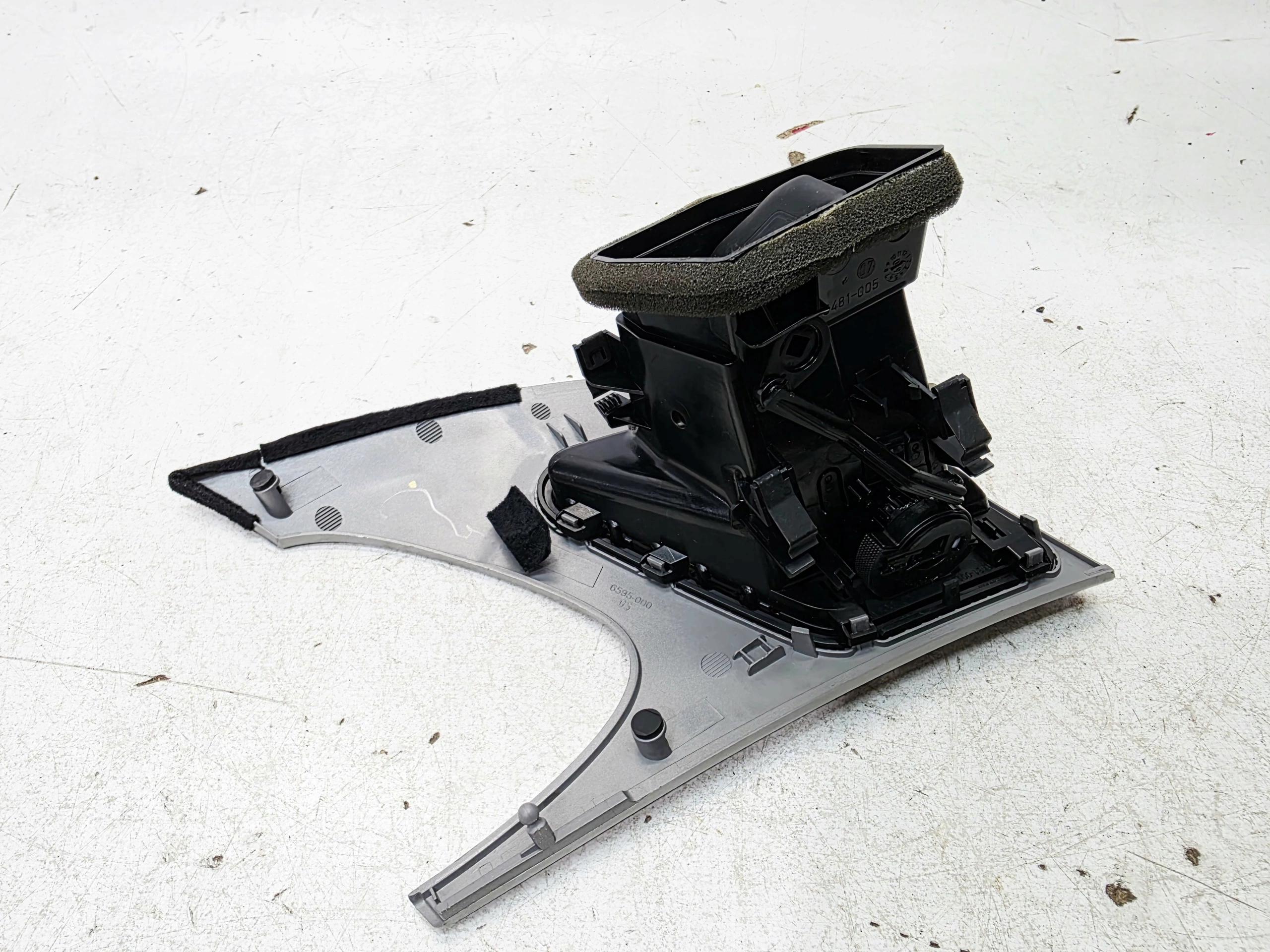 grid air conditioning devices left black MAT AUDI A4 B8 8K1820901H