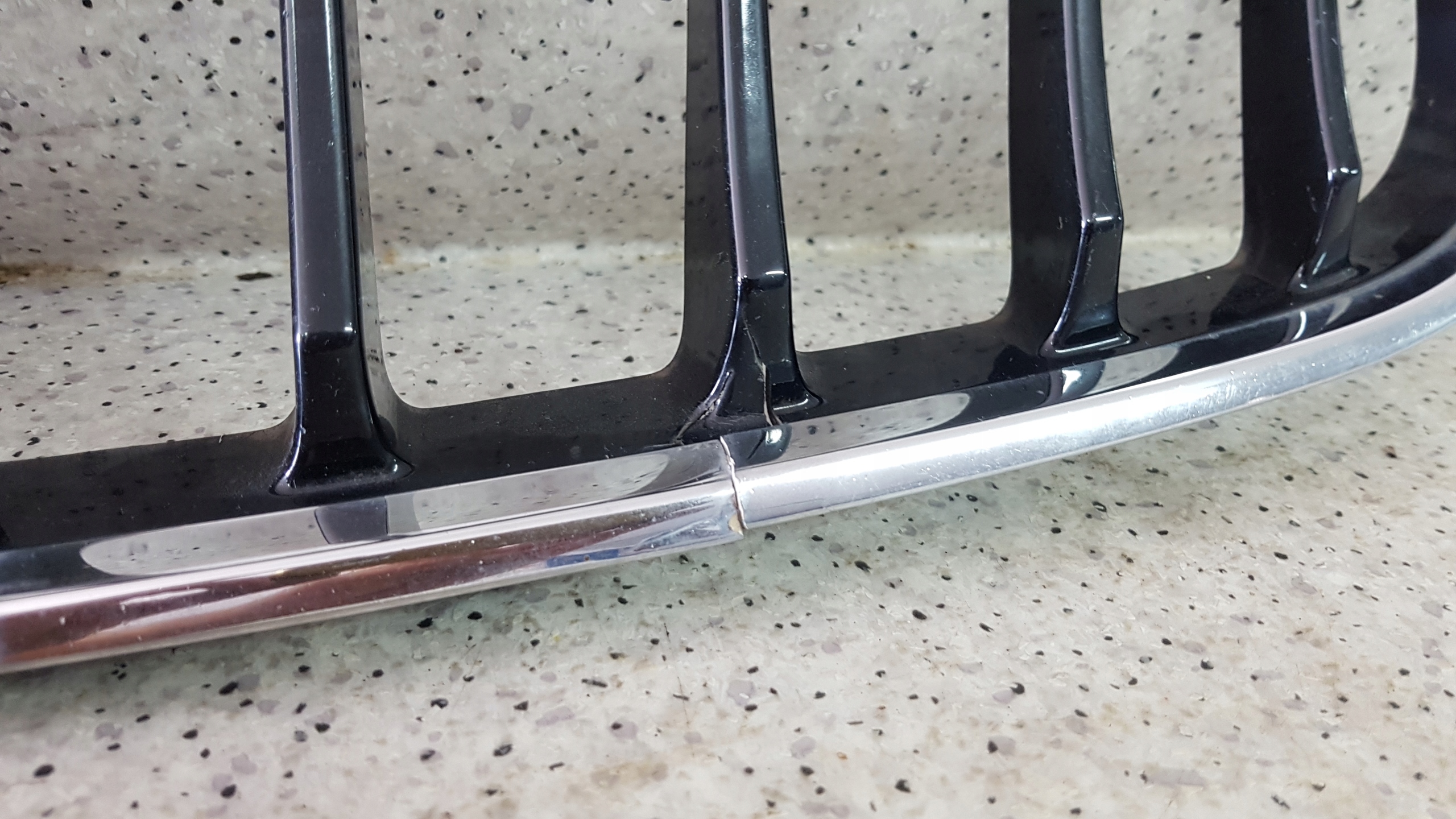 MASERATI GHIBLI 2013 - 2017 Grill Grill 3409