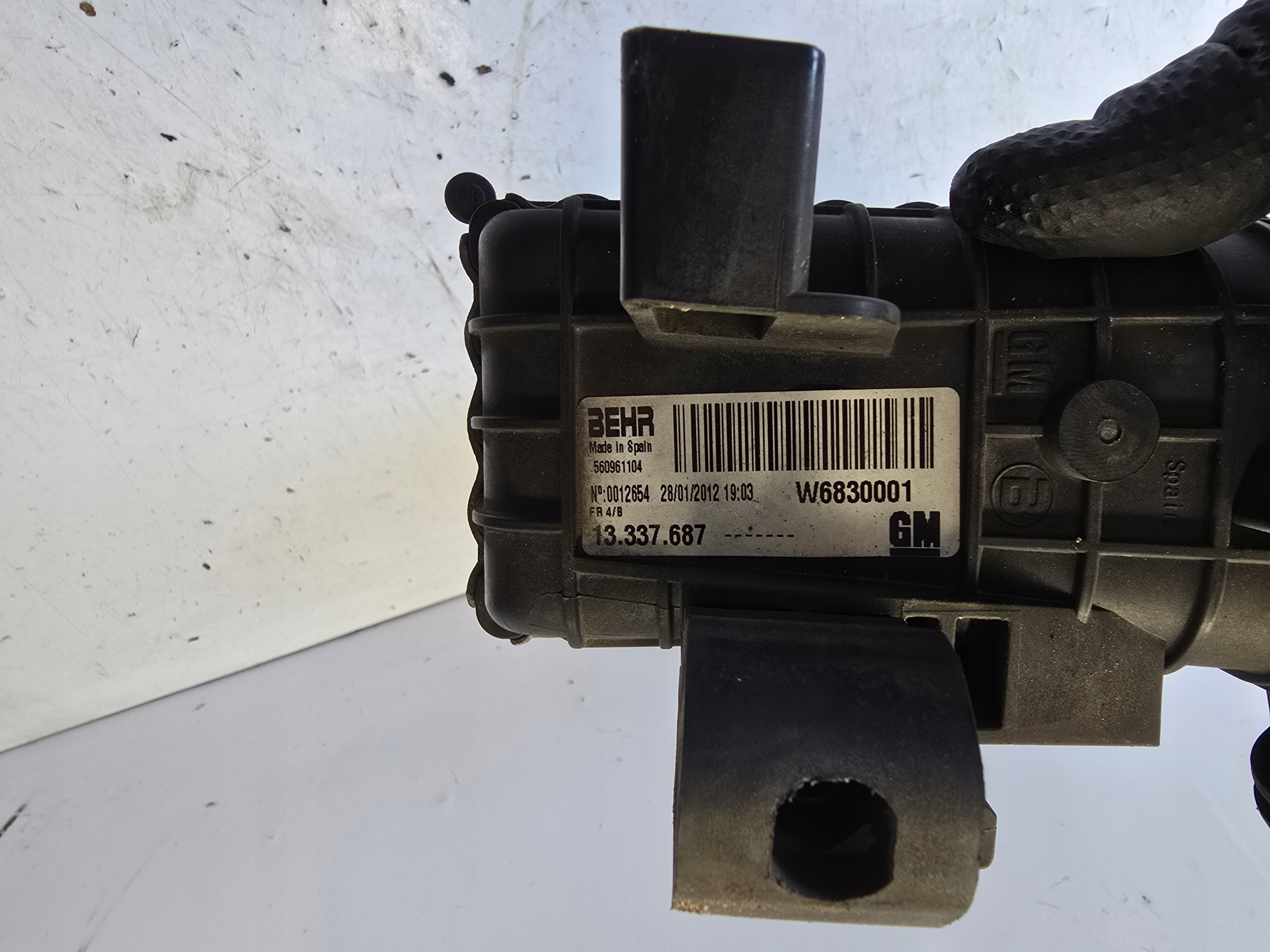 OPEL MERIVA B II Kühler luft INTERCOOLER 1.4T 13337687