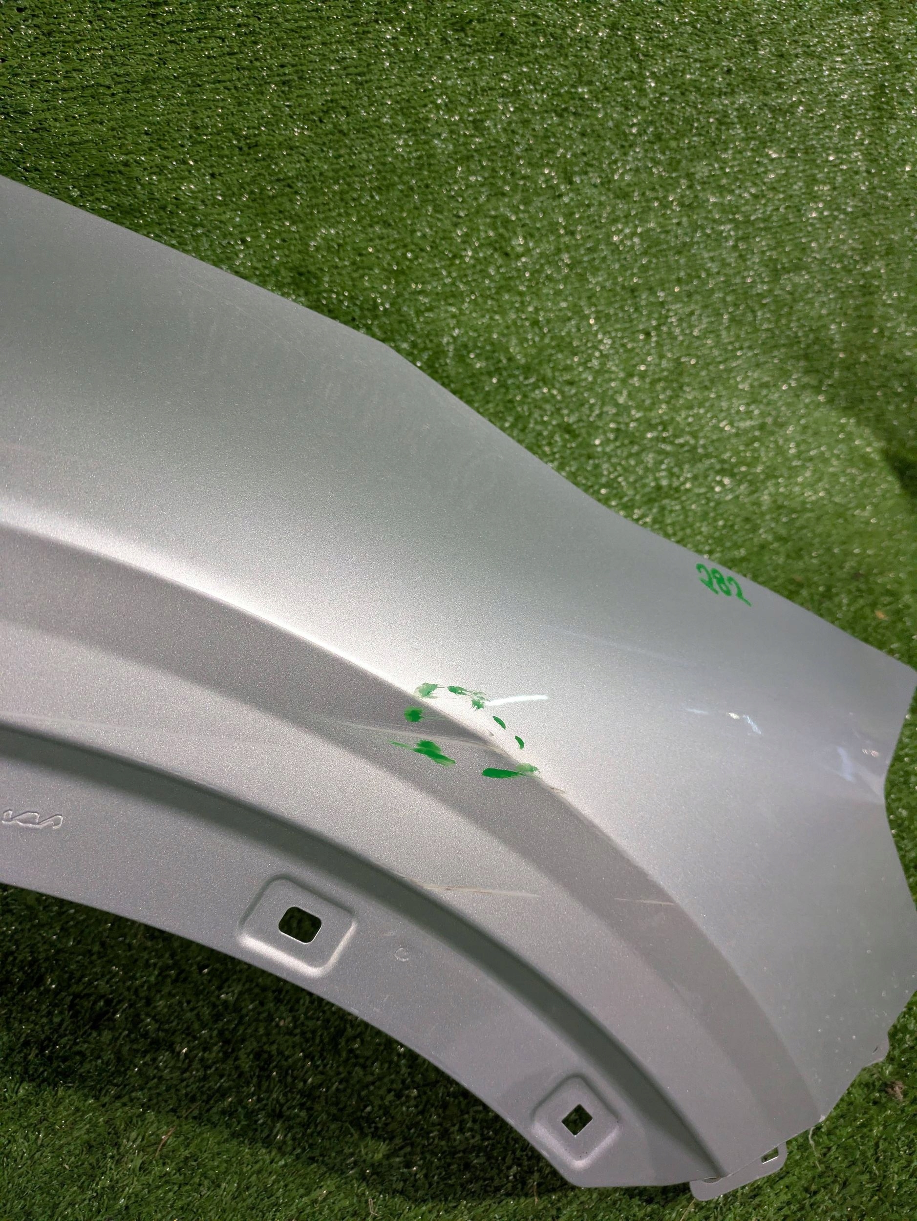 fender front right front KIA SPORTAGE V NR.282