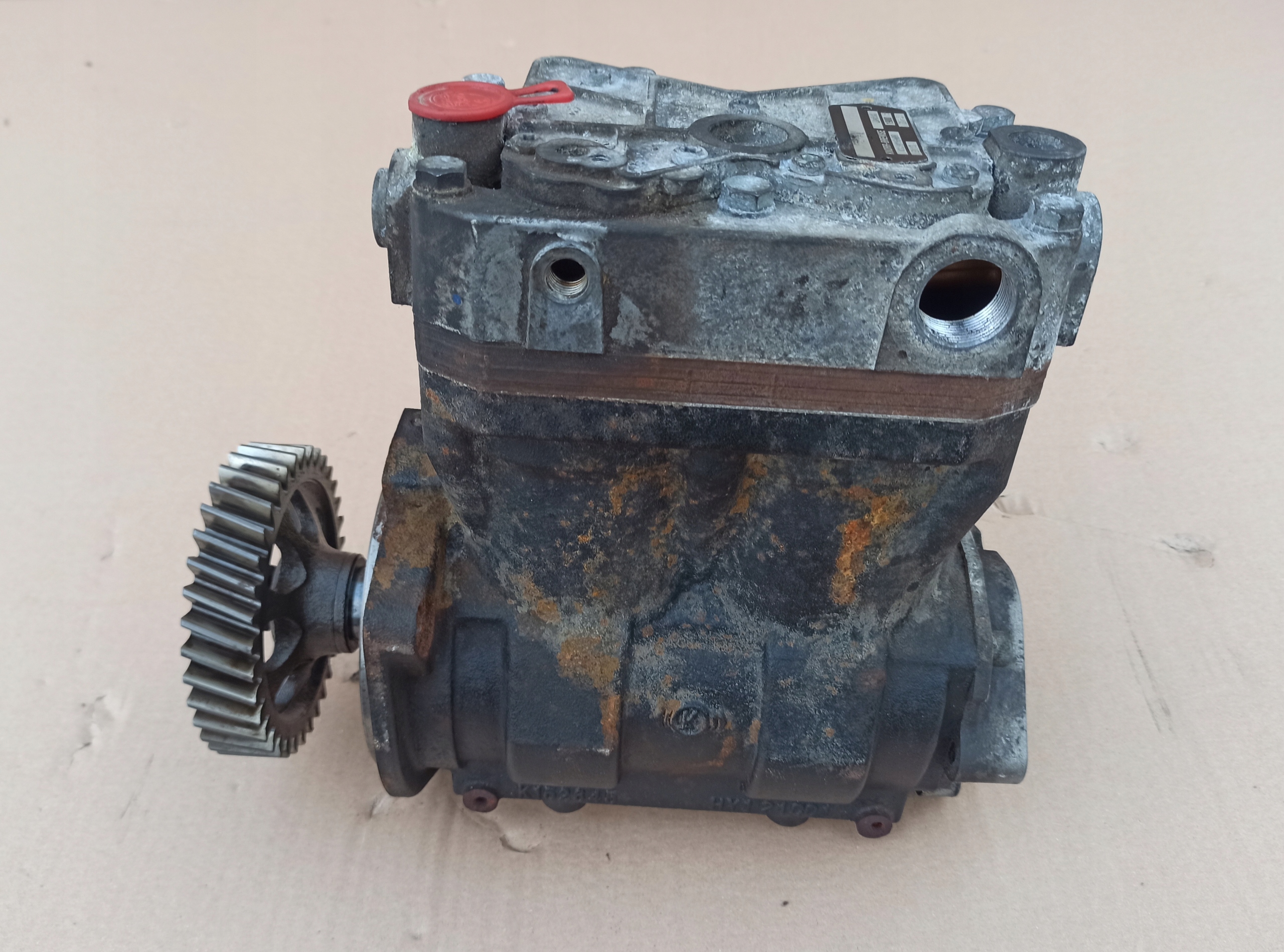 IVECO STRALIS SPRĘŻARKA POWIETRZA LK4936 K160498 Numer katalogowy części K160498