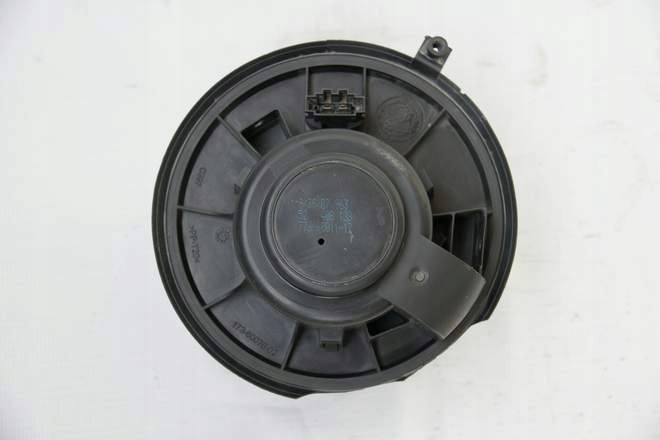 DMUCHAWA WENTYLATOR KOPARKA KOMATSU WB93R5 WB97R 5 Machine brand Komatsu