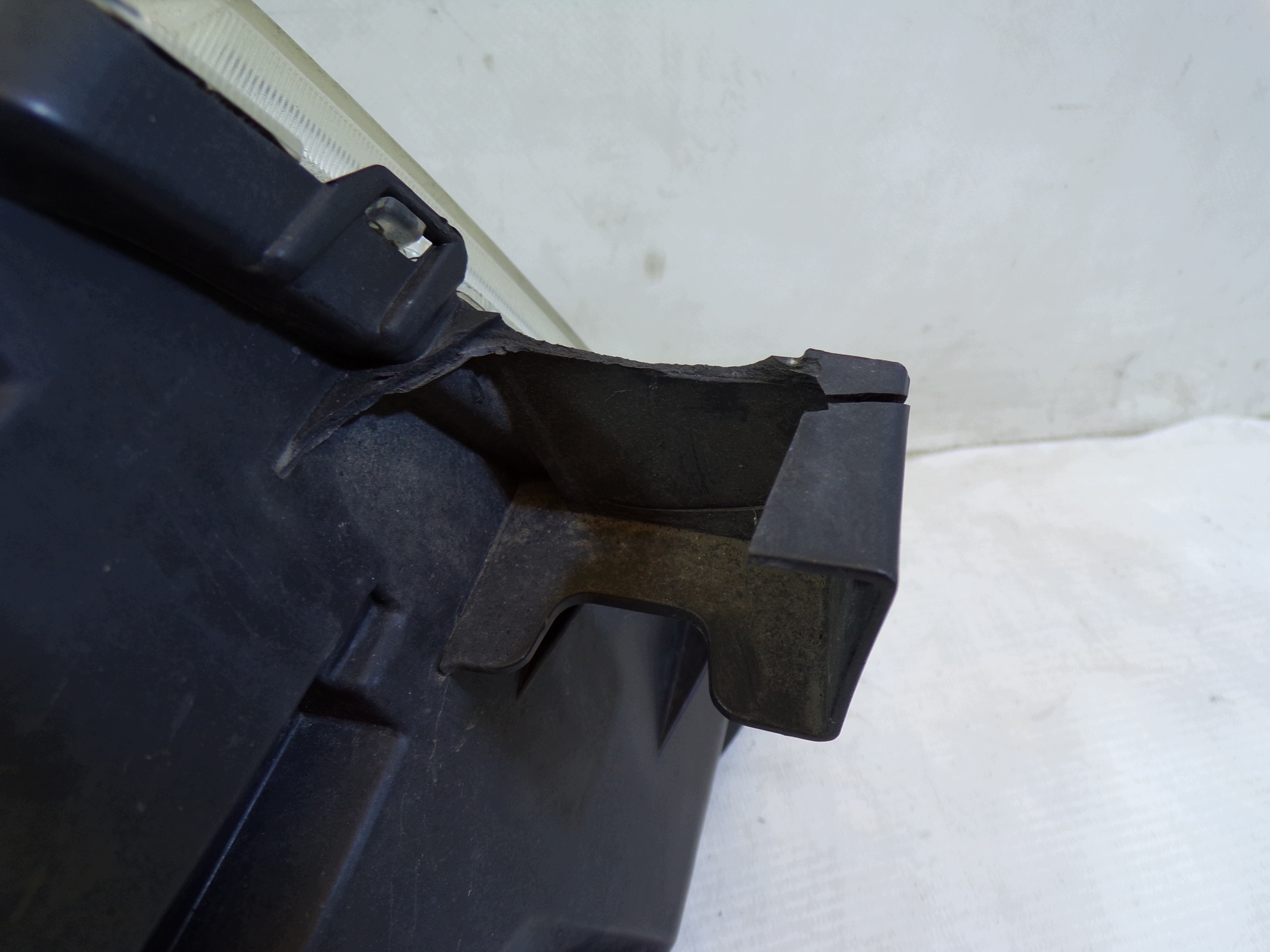 light front front left DODGE JOURNEY (K)