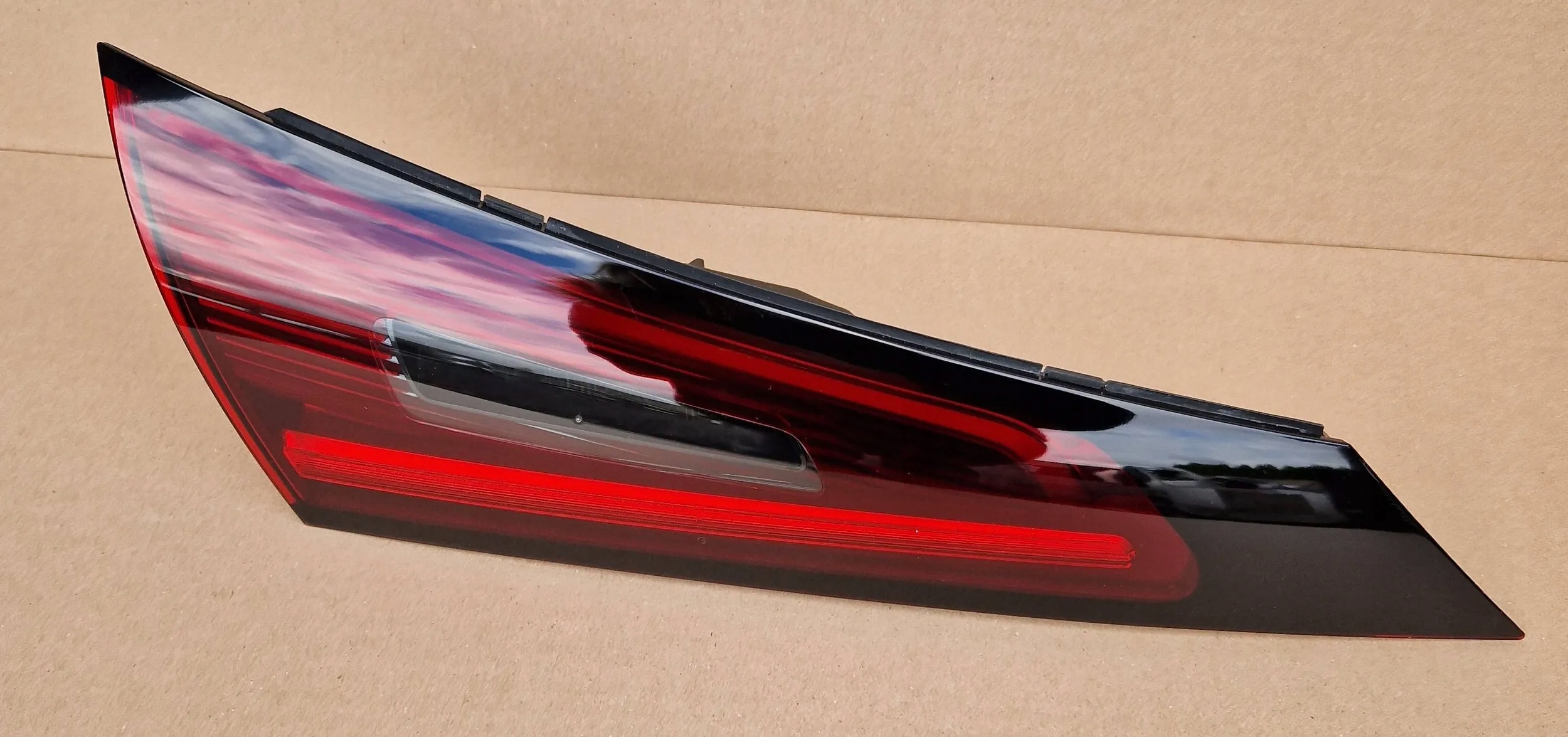 фонарь led задний левый MERCEDES W254 2023