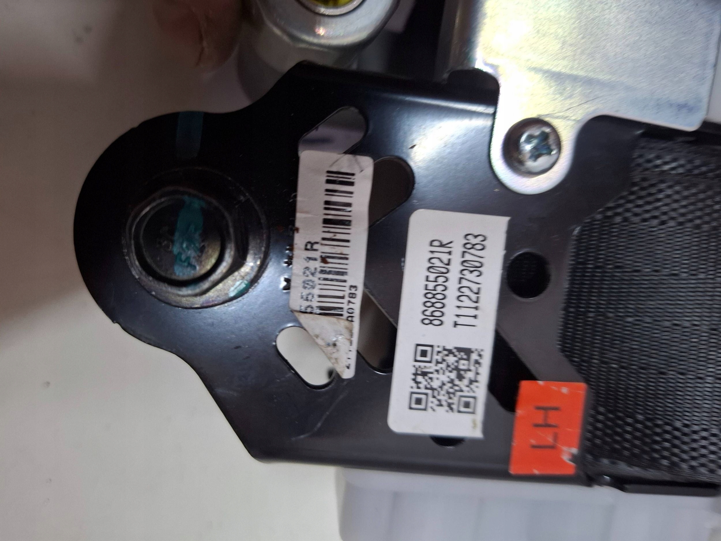 Dacia SPRING ремень безопасности комплект перед зад оригинал европа