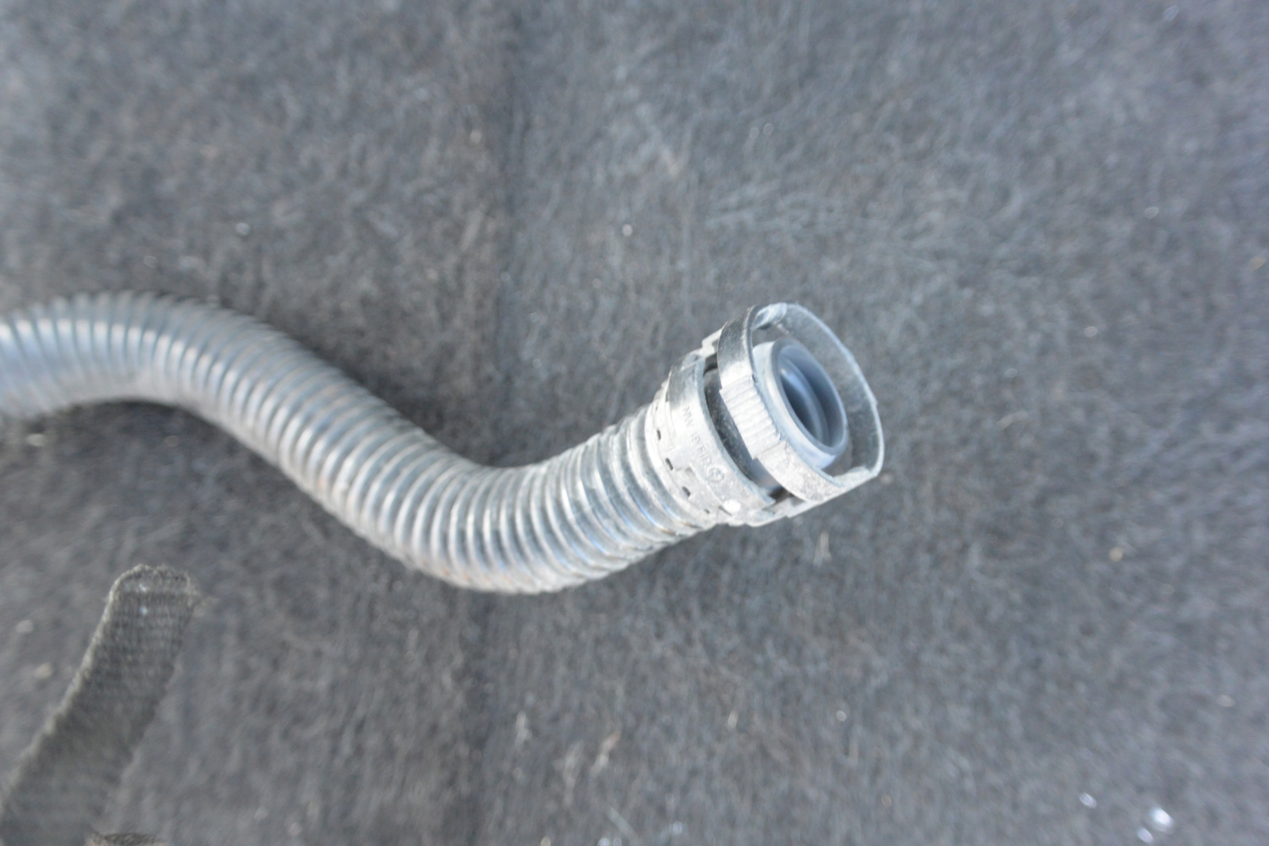 Schlauch luft 3.0 TFSI AUDI Q7 4L A6 C7 A8 D4