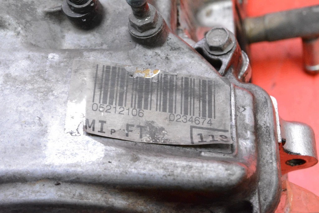 TESTATA Motore TOYOTA AURIS 1 e 2.0 D-4D 126 KM 06-09