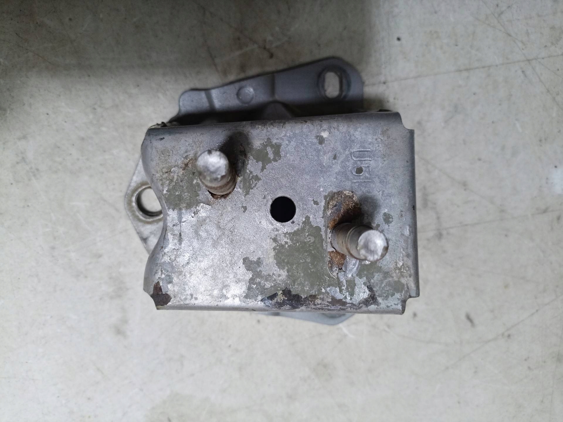 beam tip rear part Toyota Prius 3 2011 USA