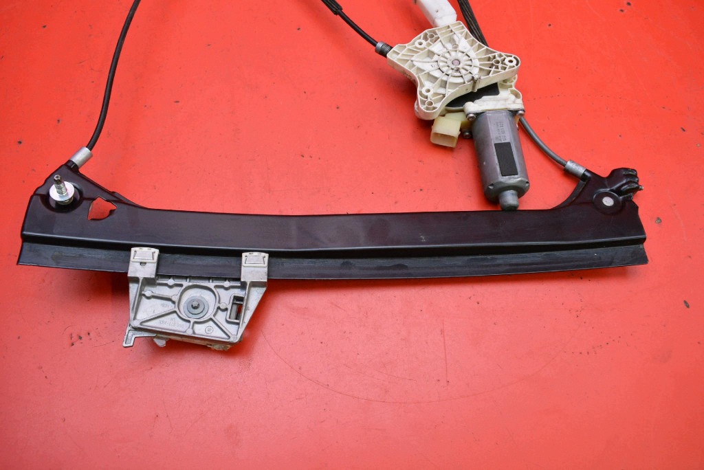 window regulator left front EU A2308201042 MERCEDES CLK C209 COUPE 02-09