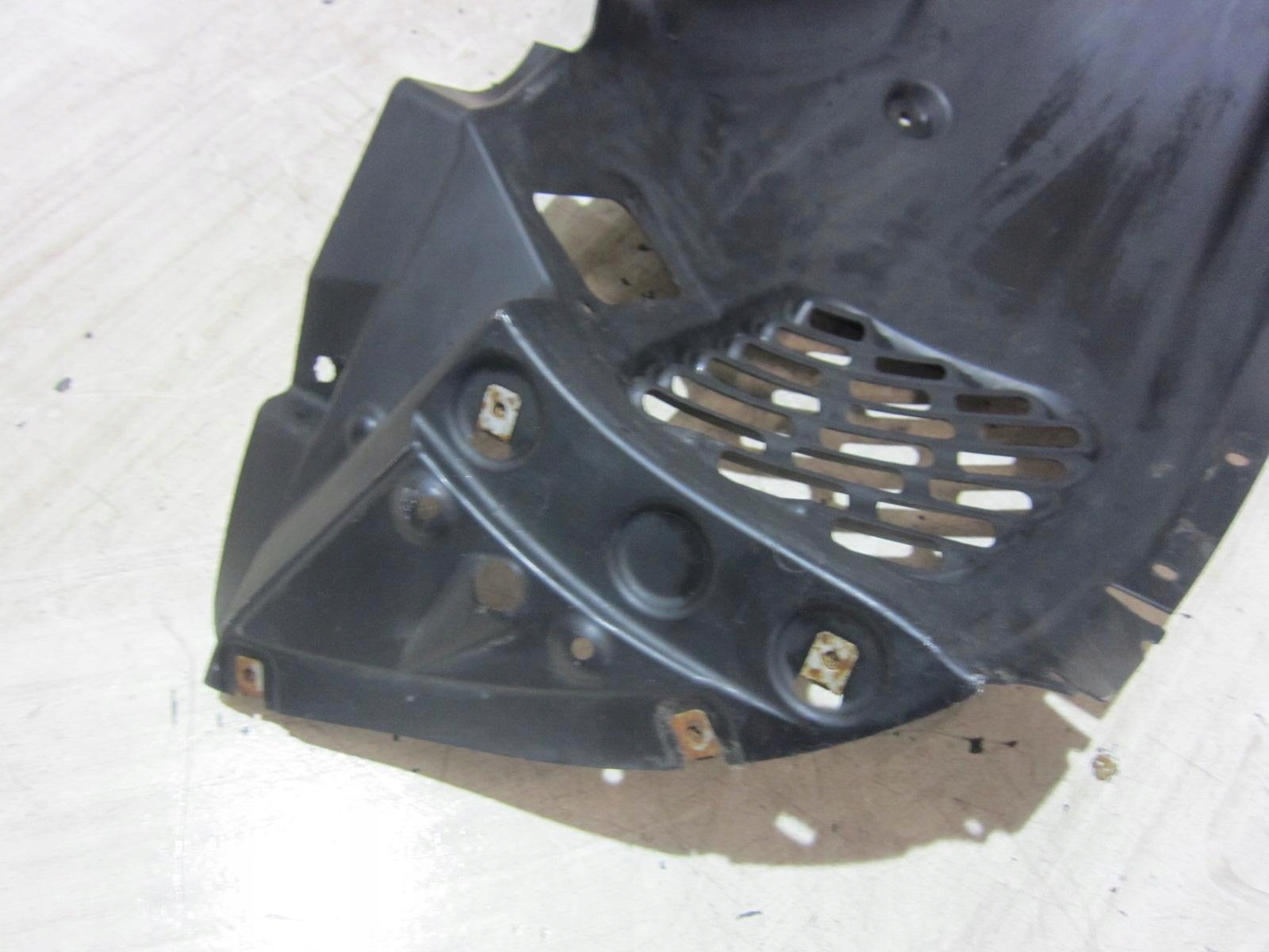 BMW X3 F25 mudguard cover right side 7213644