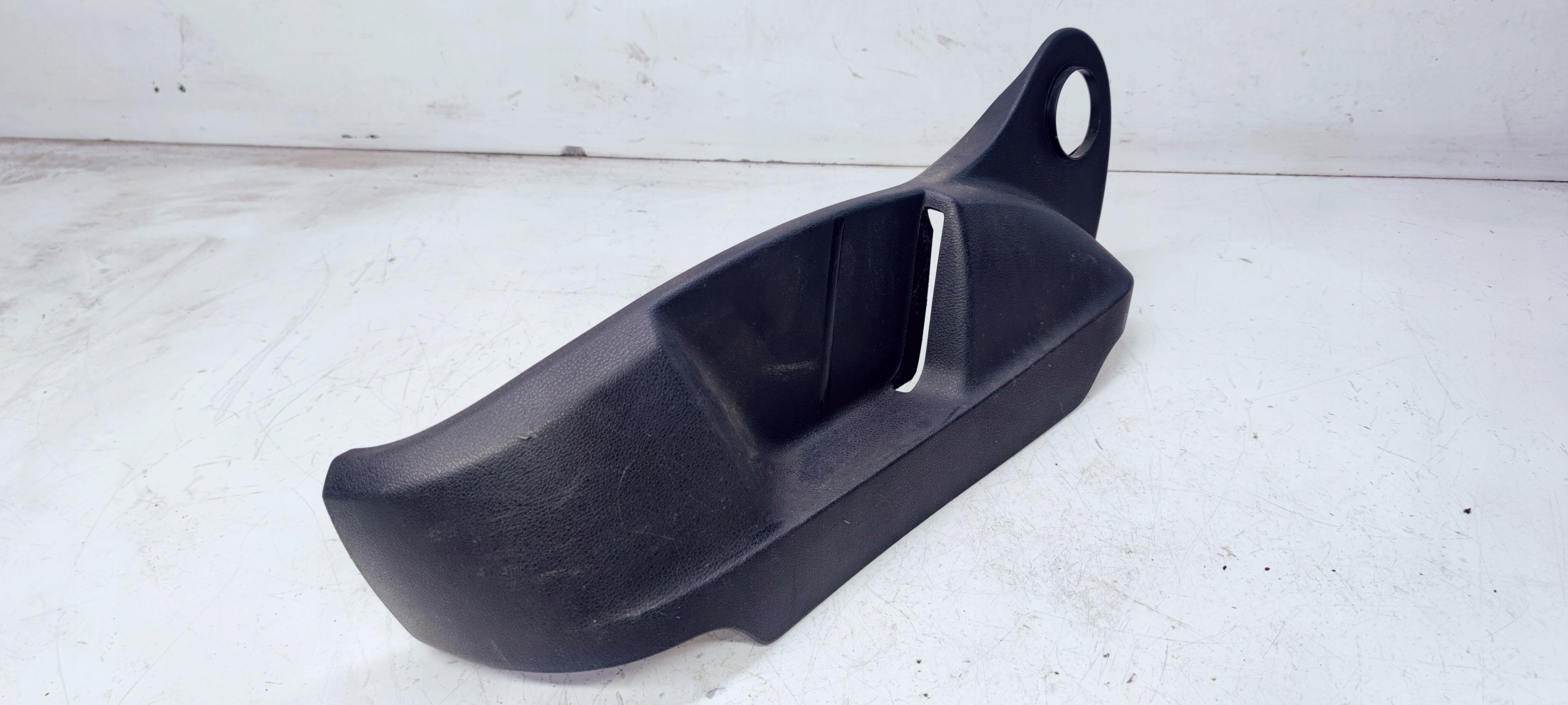 cover spoiler seat left AUDI Q3 8U 5N0881313S