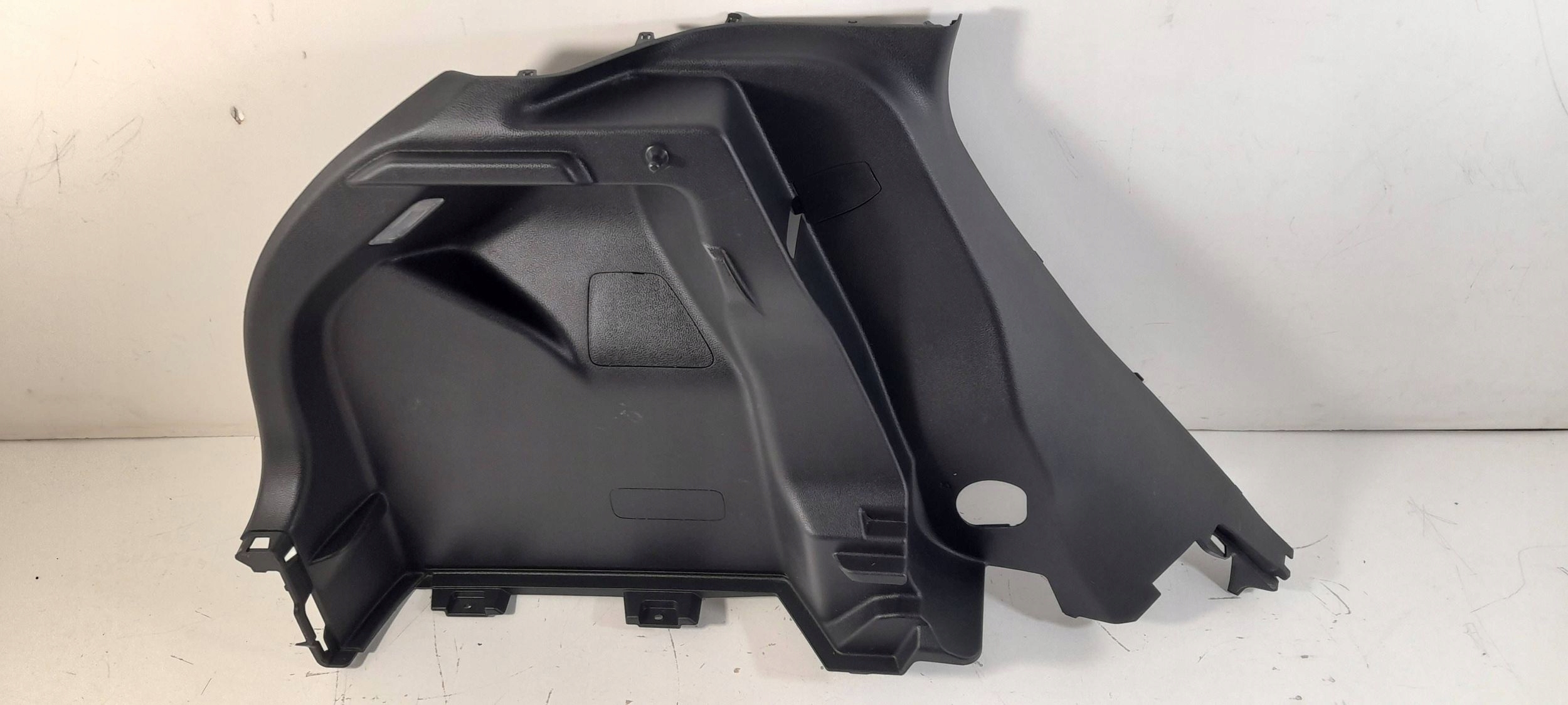 Toyota Yaris IV XP21 side left boot 64740K0050 (Y30)