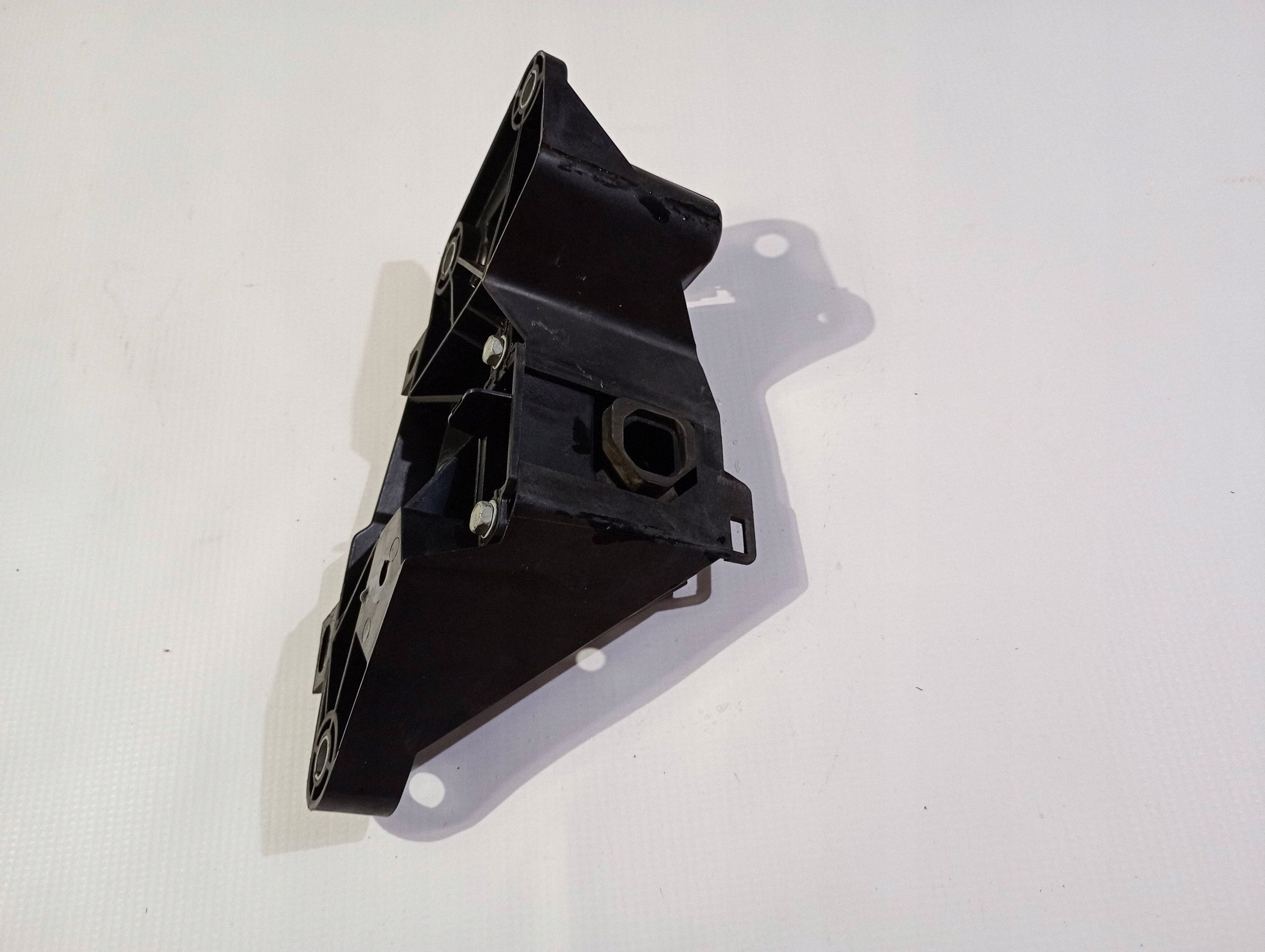maniglia Consolle staffa radiatore sinistro Chrysler Pacifica 2021