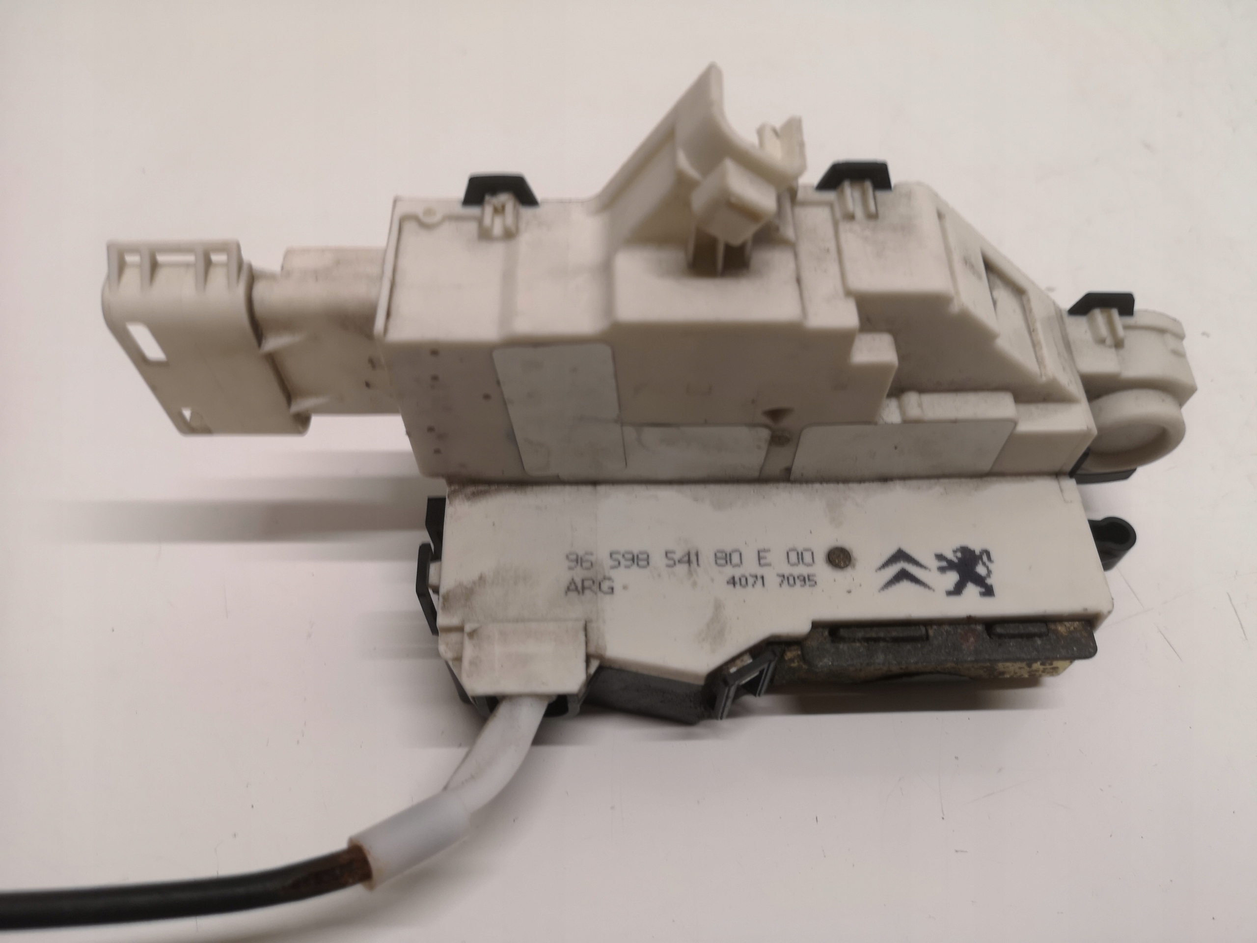 PEUGEOT 407 04-11 ZAMEK LEWY TYLNY 6 PIN