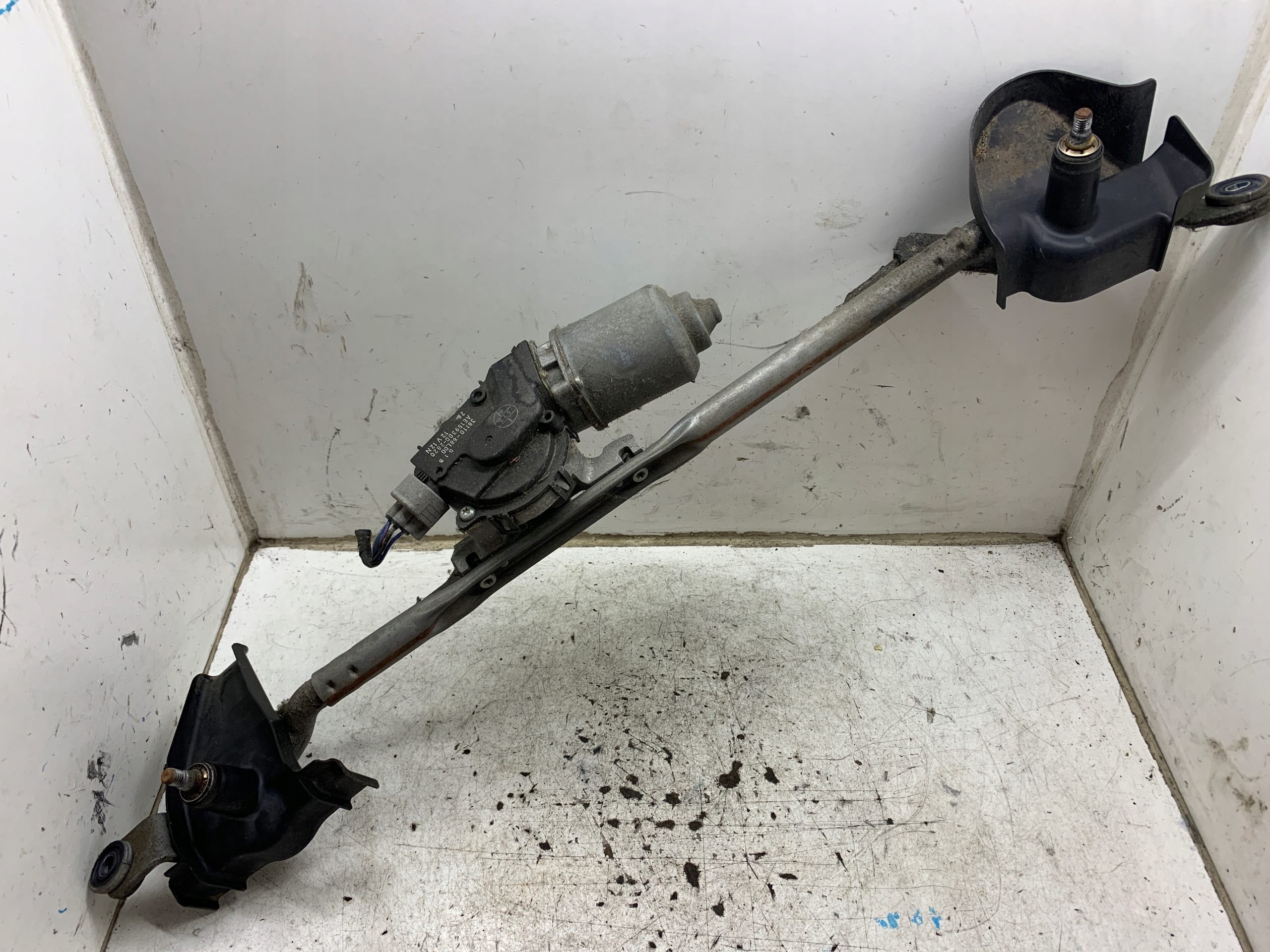 Wischergestänge 38110-68L00 SUZUKI SWIFT MK7 (2010-2013)