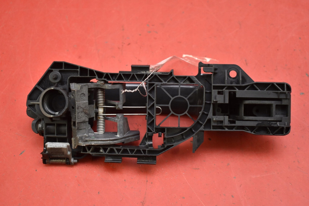 handle right front front LI7F 3C0837886J VW PASSAT B7 10-15