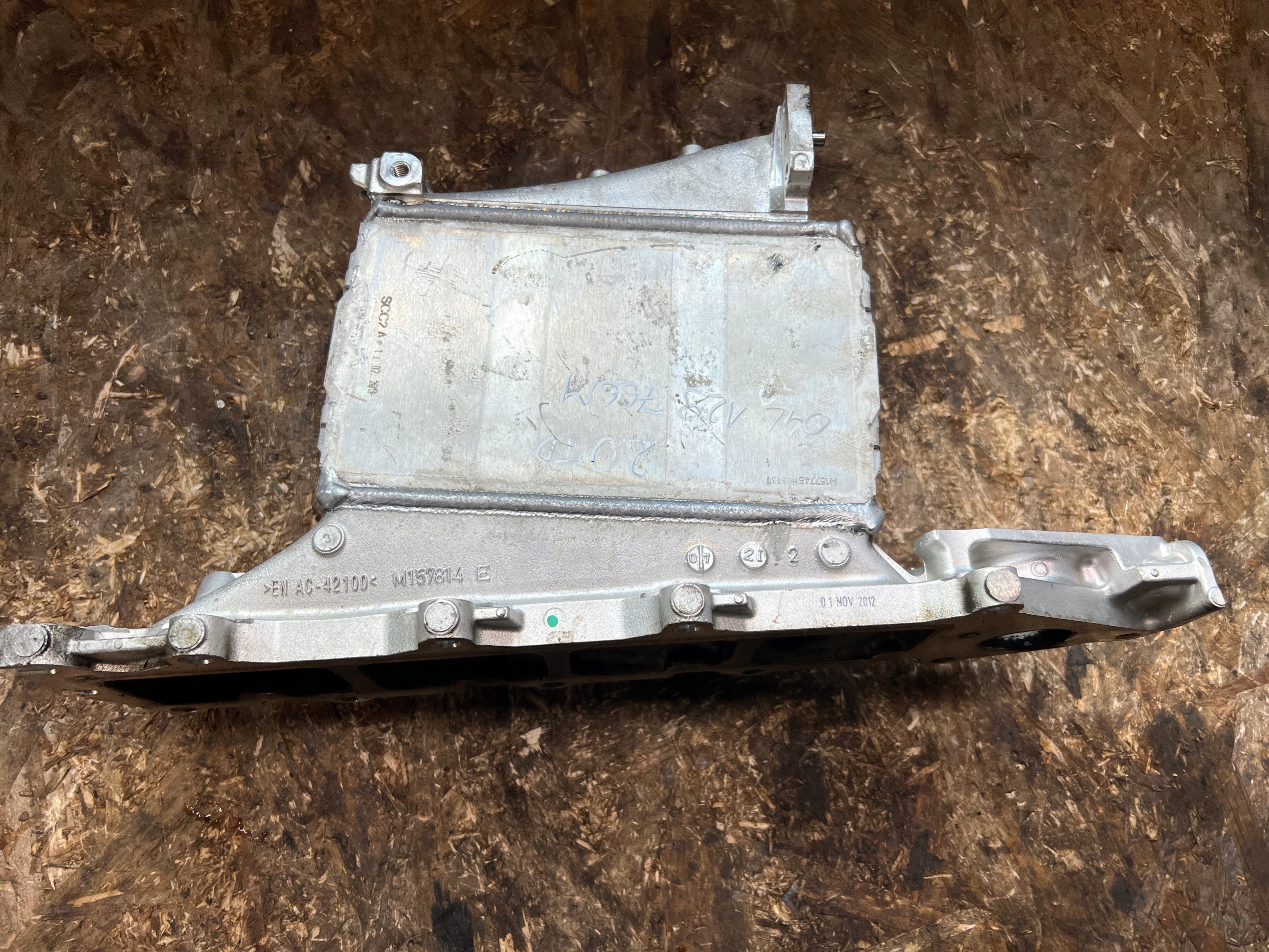 intake manifold AUDI A3 8V GOLF VII 2.0 TDI 04L129766M