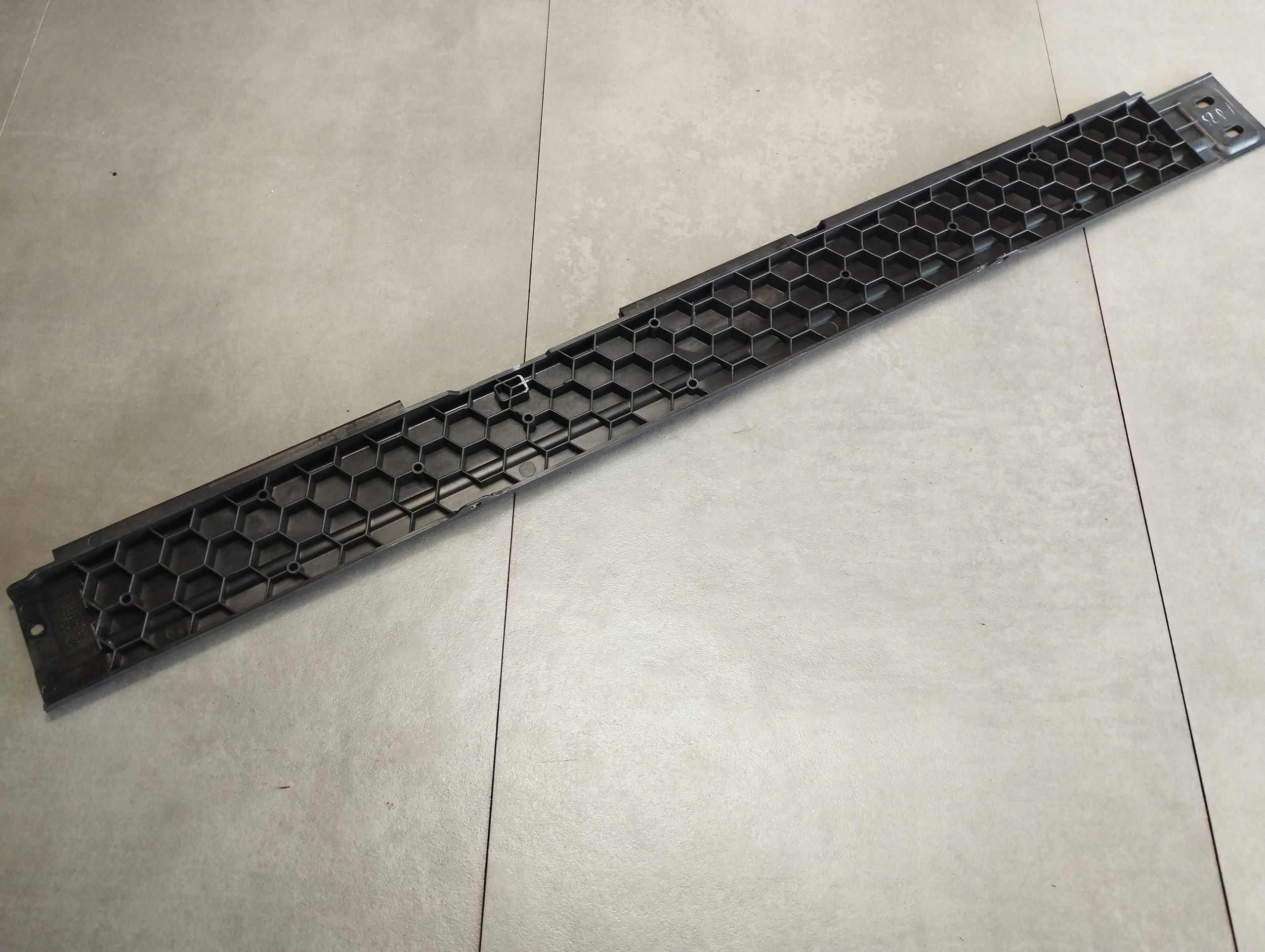 Mercedes-Benz GLE W166 cover boot left