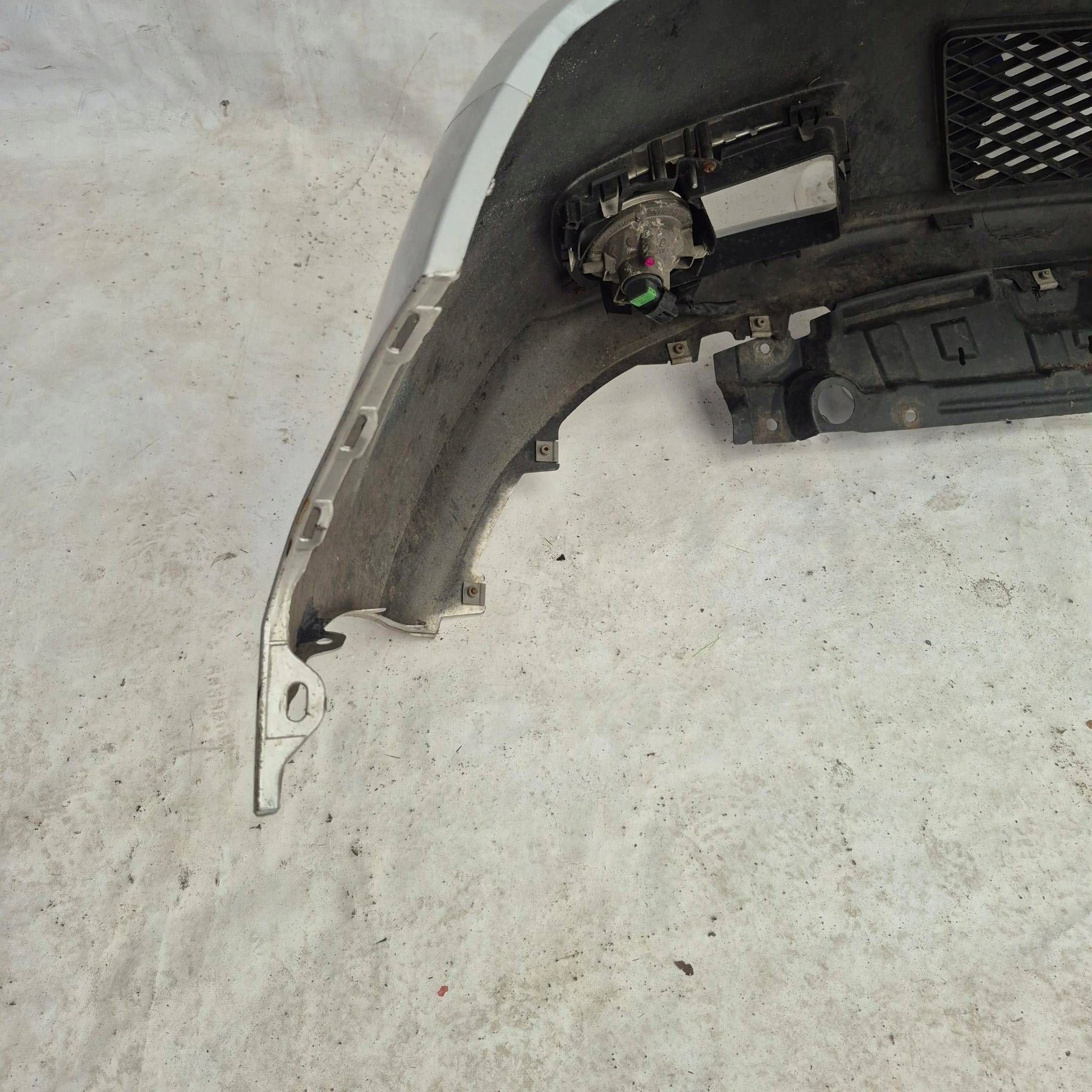 MAZDA 5 a 05-08 nárazník předek přední