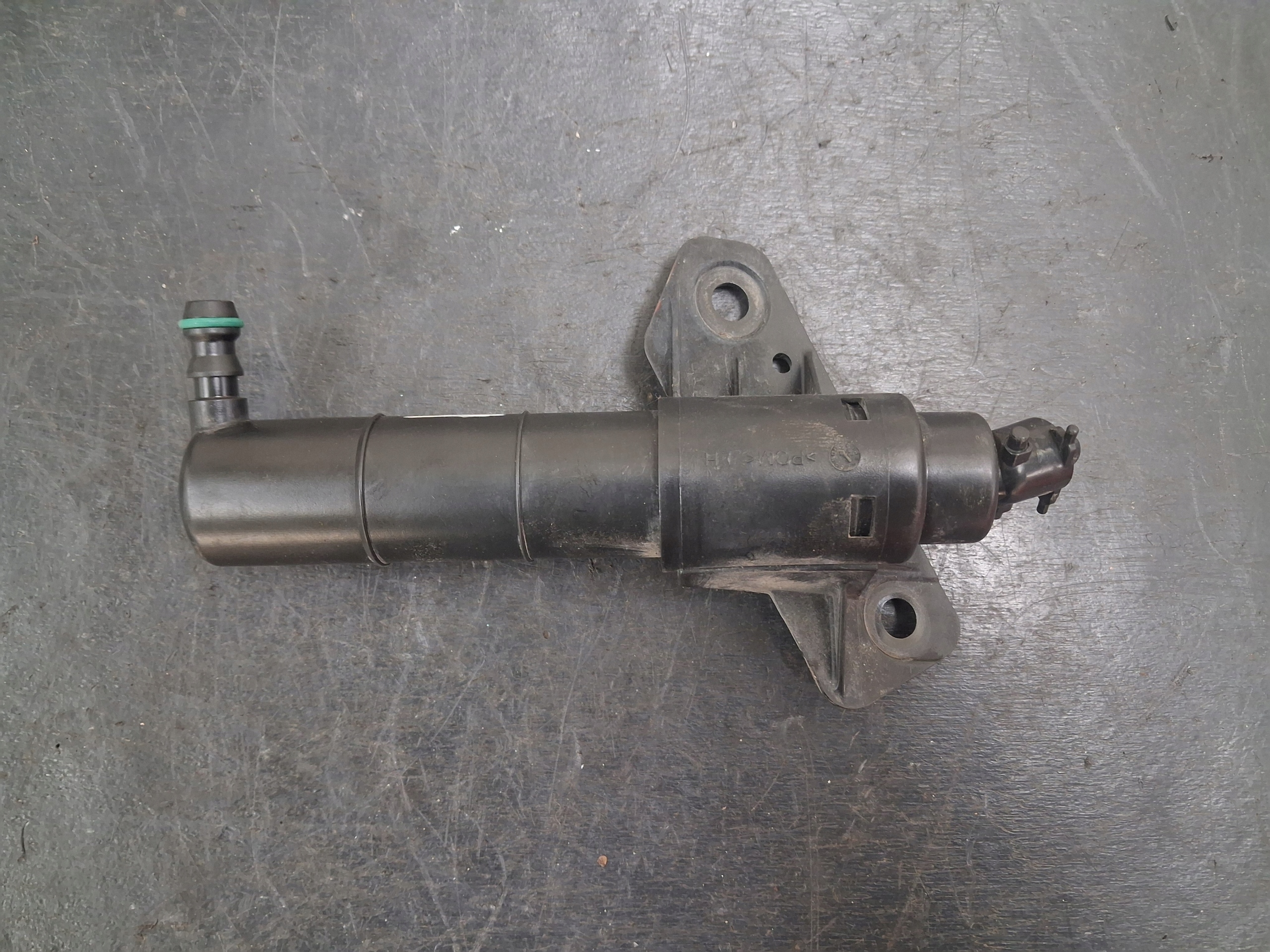 SPRYSKIWACZ REFLEKTORA KIA SPORTAGE III 10-15r