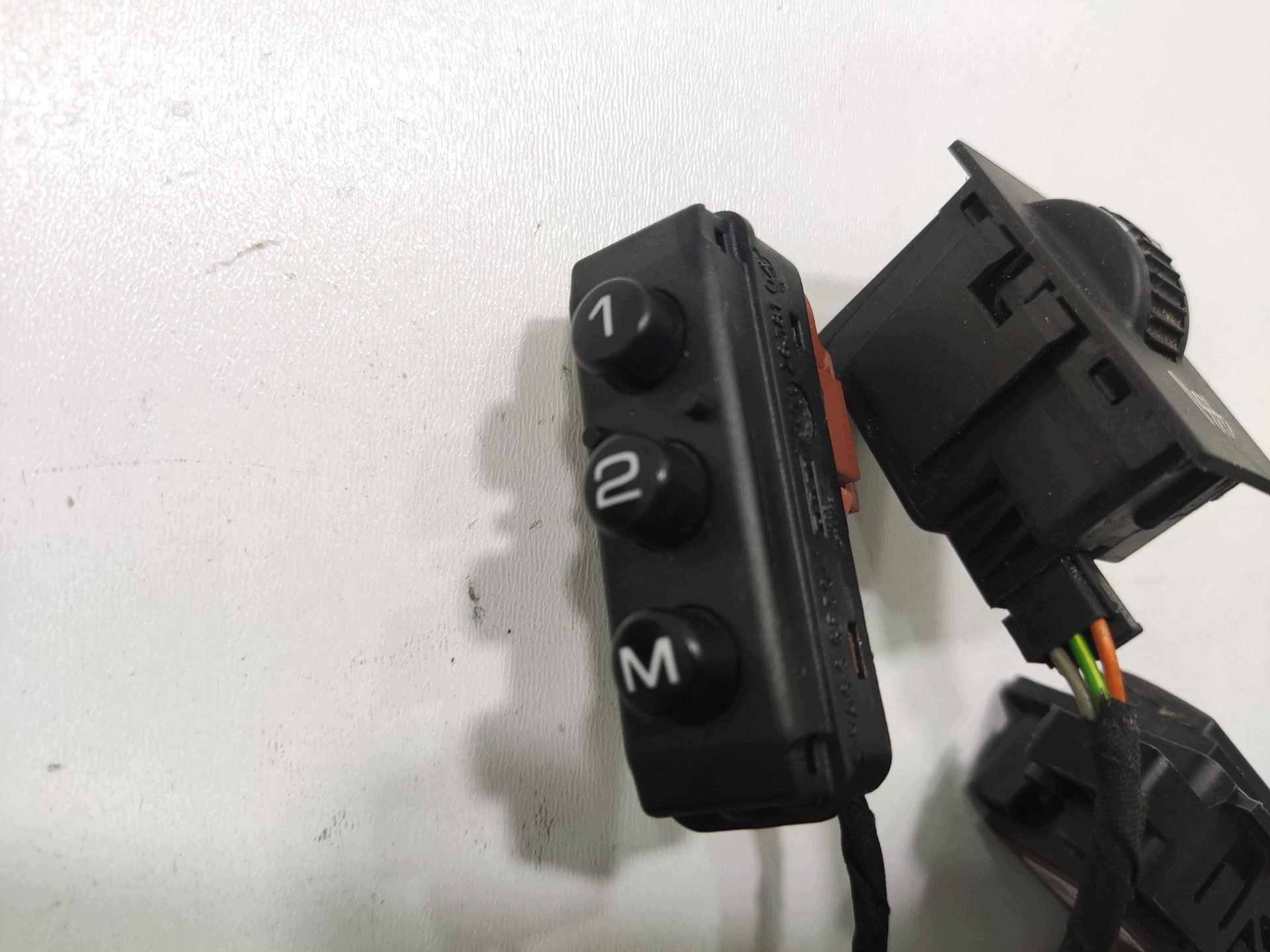 control panel seat left front CITROEN DS5 11-15 96598311XT 96672141XT