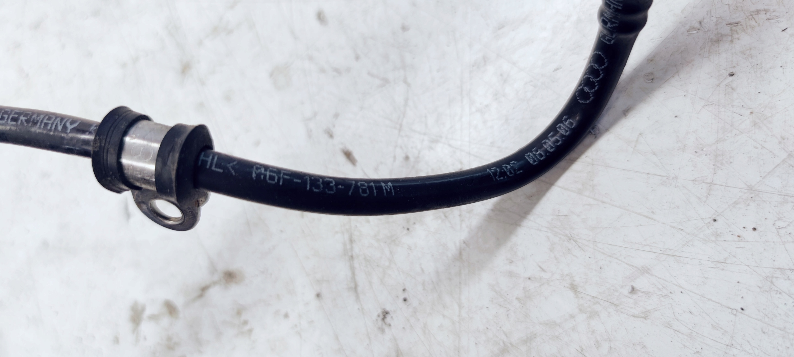pipe hose ODMY AUDI A6 C6 2.0 TFSI BPJ 06F133781M