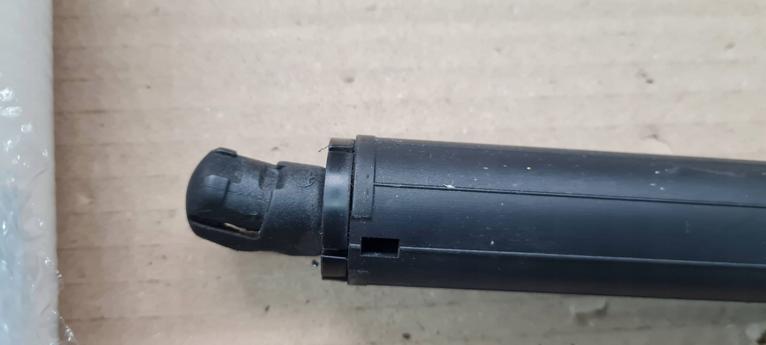 Jeep Grand Cherokee WL 2022 damper bonnet boot left rear part 68342104AA