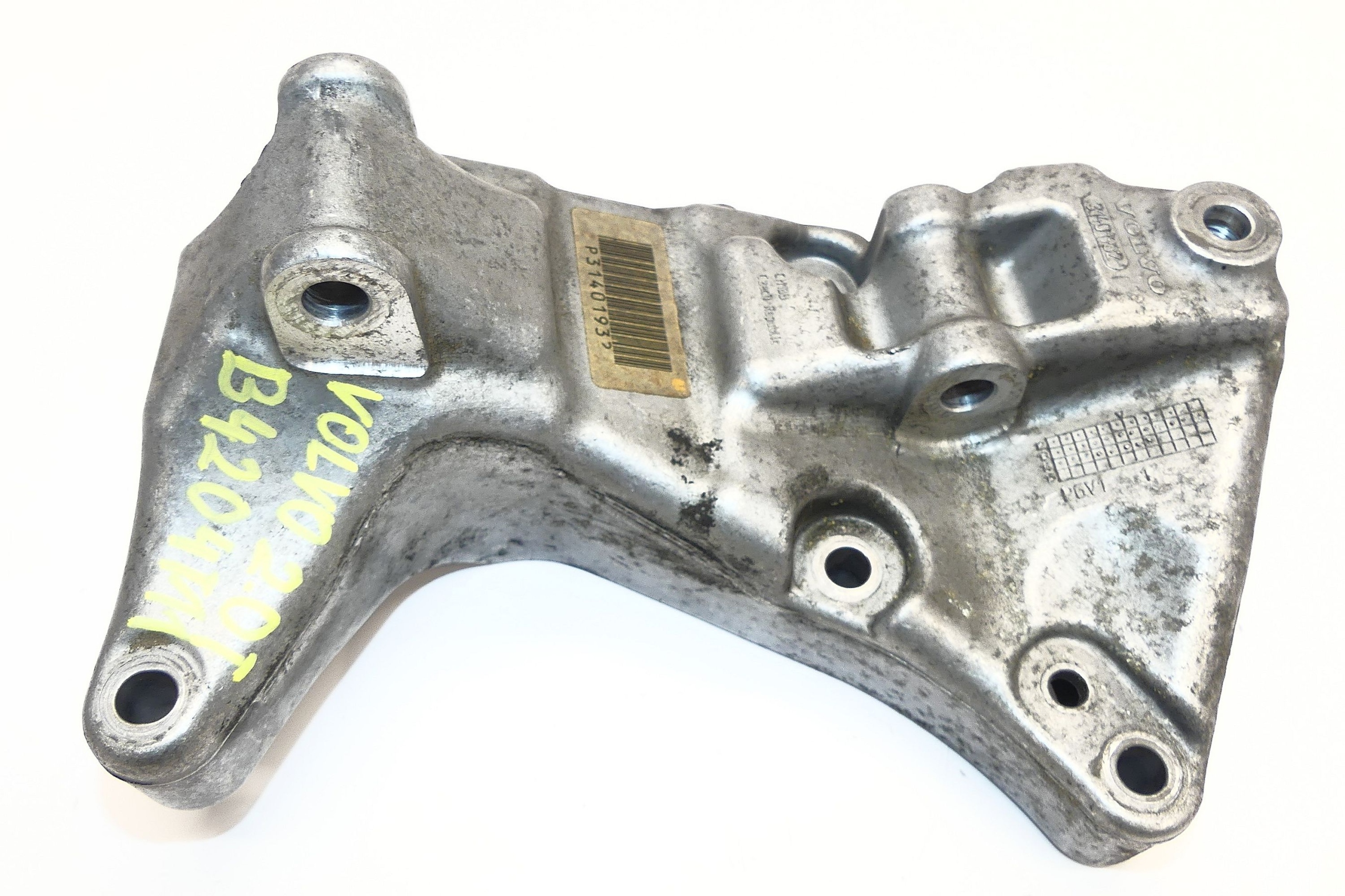 31401932 - VOLVO XC60 2.0 T5 B4204T11 лапа компресора Климов