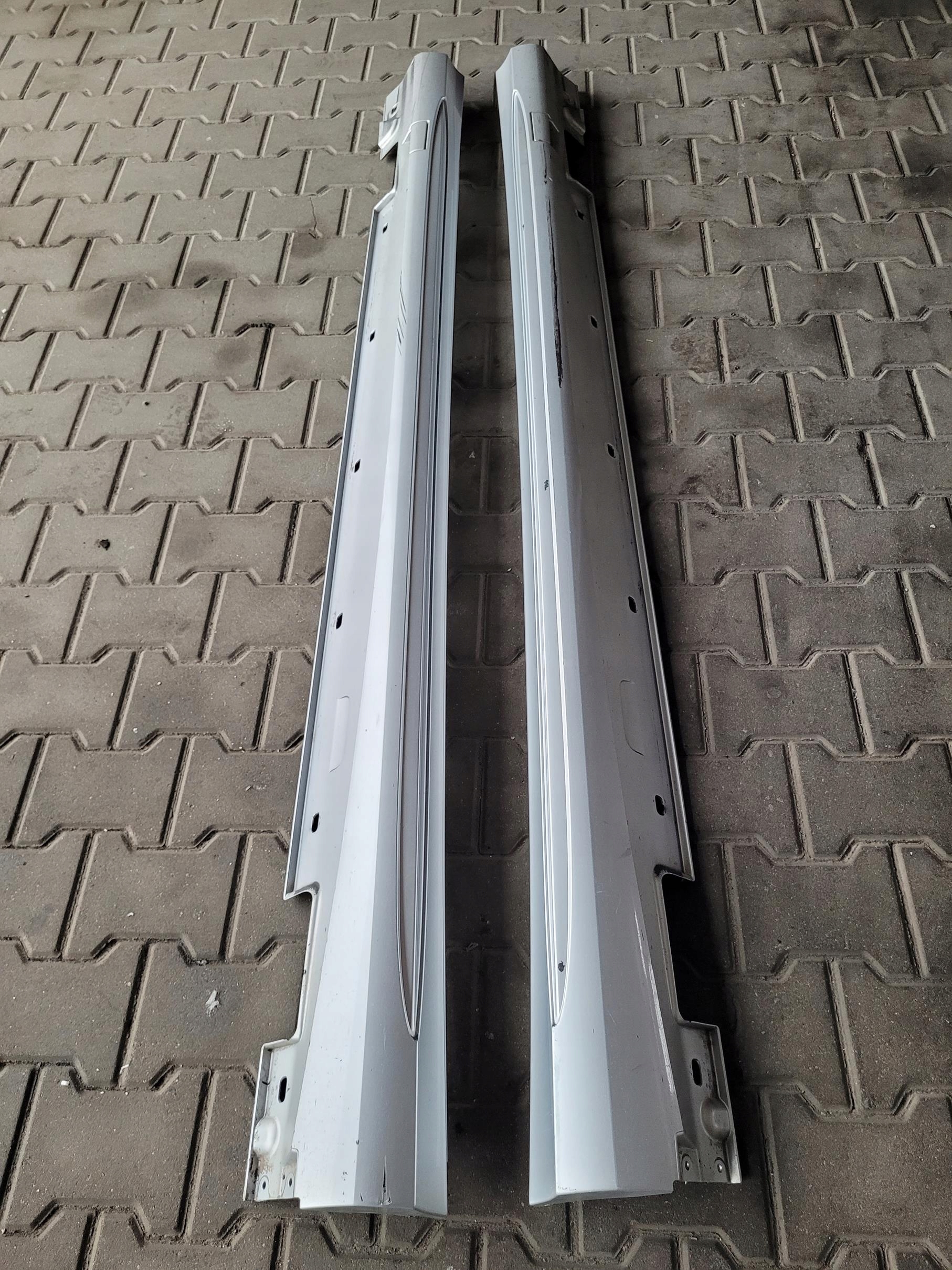 moulding threshold left threshold left MERCEDES E W212 LIFT AMG sedan