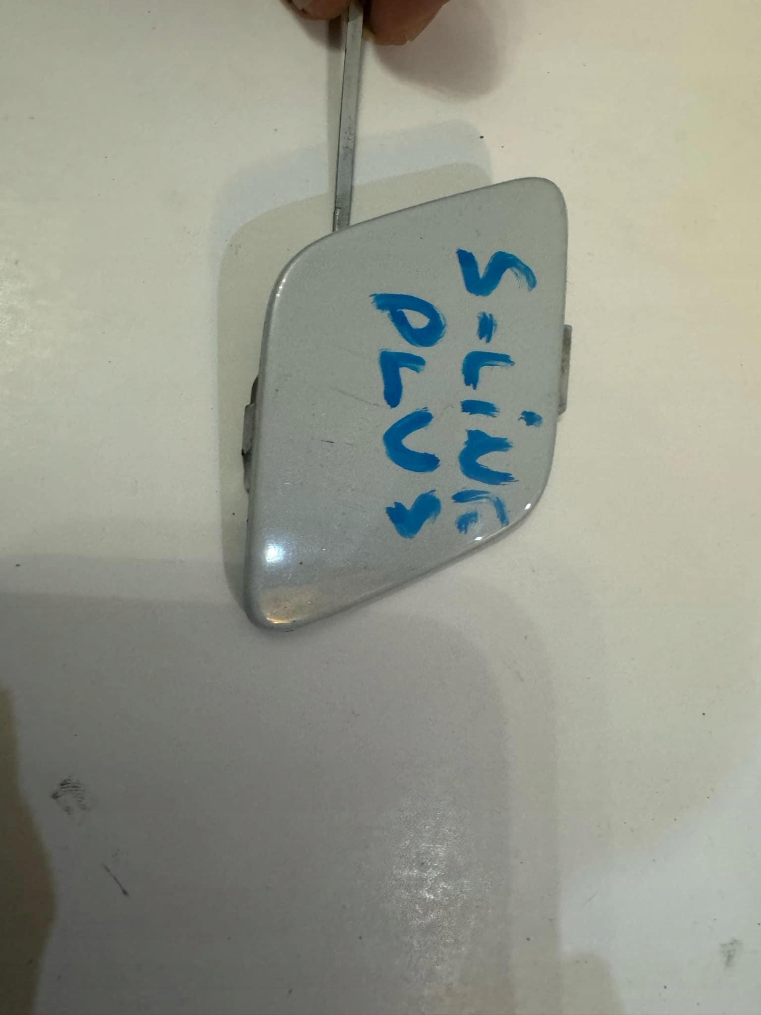 AUDI A4 S-LINE plus 14r. -> towing hook cap of a bumper front 8K0807241G