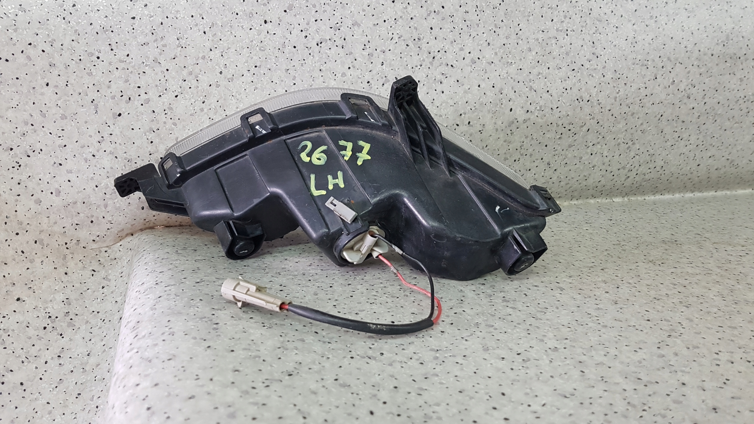 MG 3 links Licht LED DRL 2677