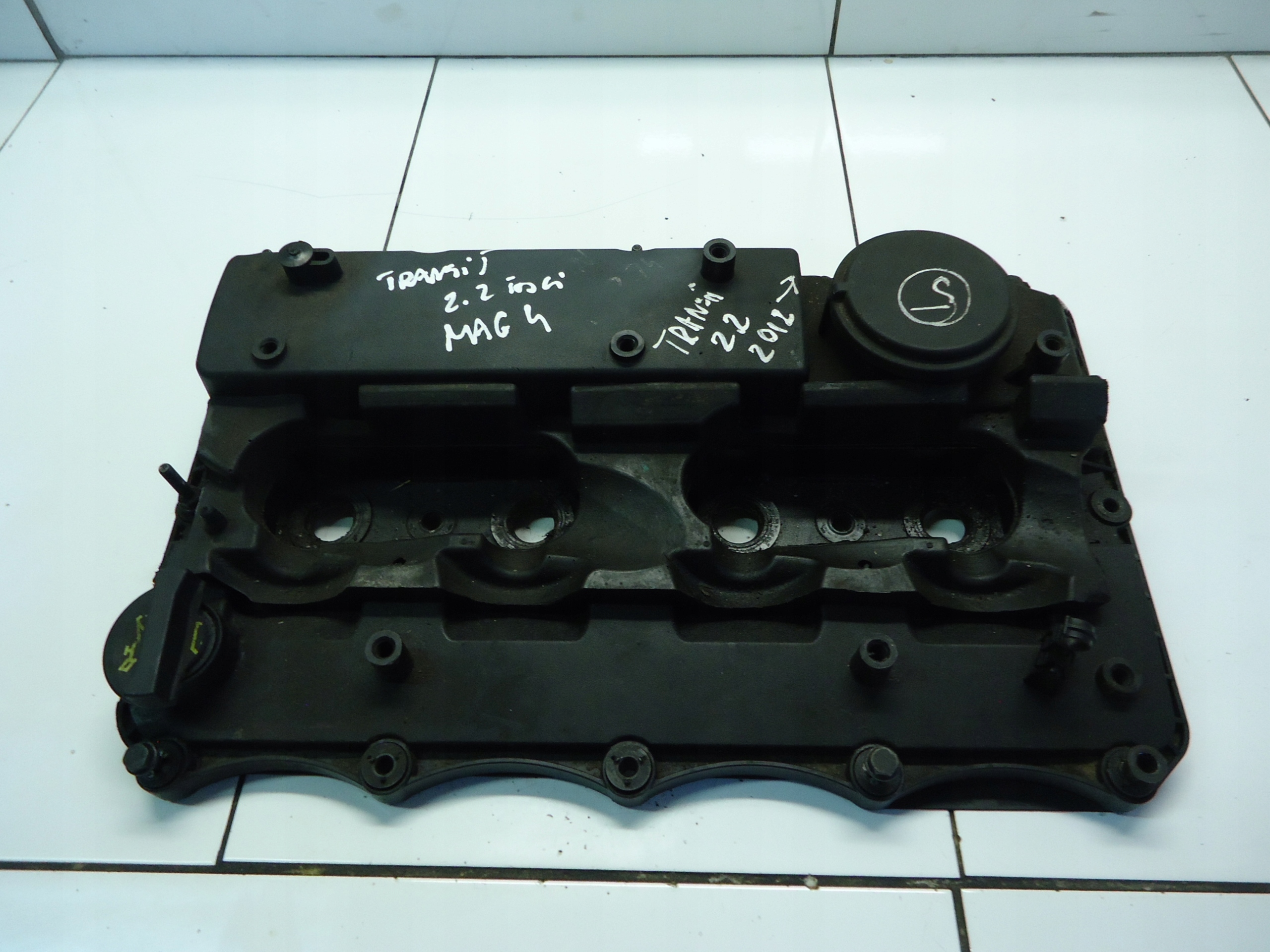 FORD TRANSIT MK7 2.2TDCI Abdeckung der Ventile BK2Q-6K271-AF