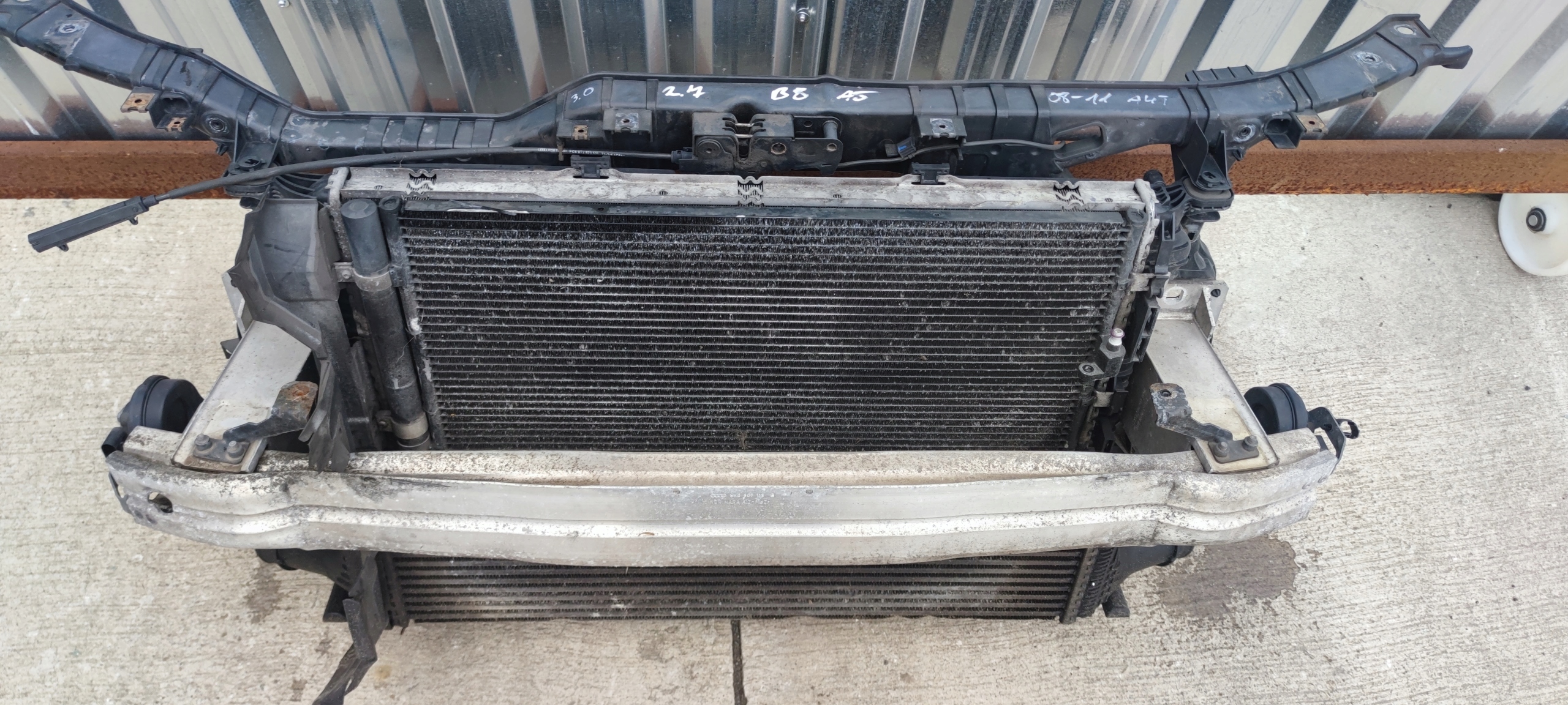 support panel for radiators KPL AUDI A4 B8 2.7 3.0 TDI 2 fans AUTOMAT 2008-2011
