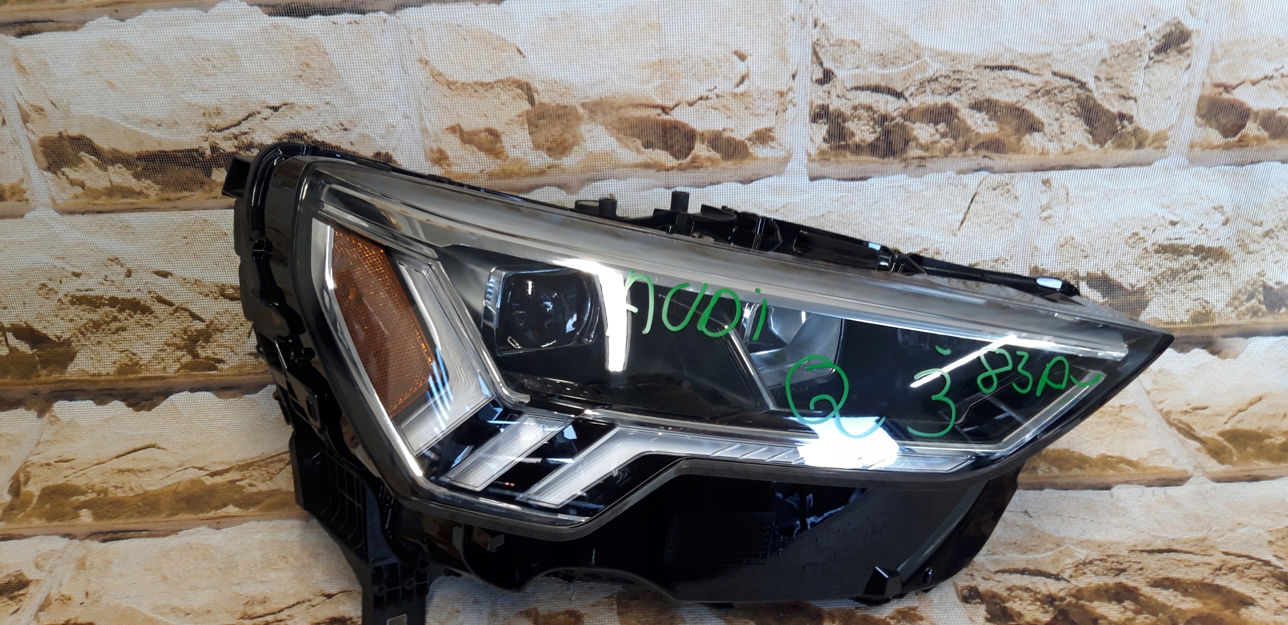 audi q3 83a 941 034b usa ameryka21 full led prawa z jeżem ledowym