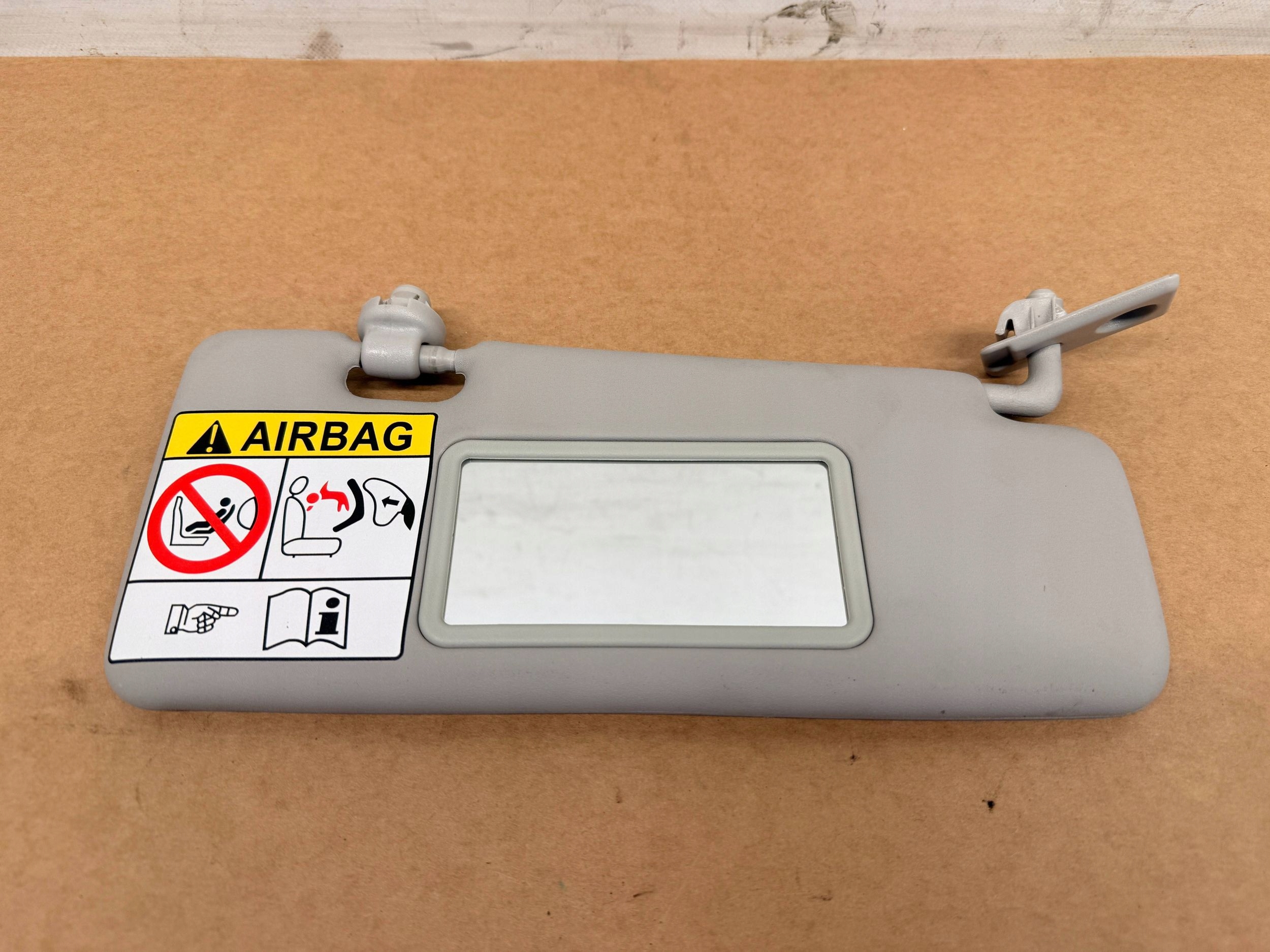 Dacia Spring cover visor przeciwsloneczny right