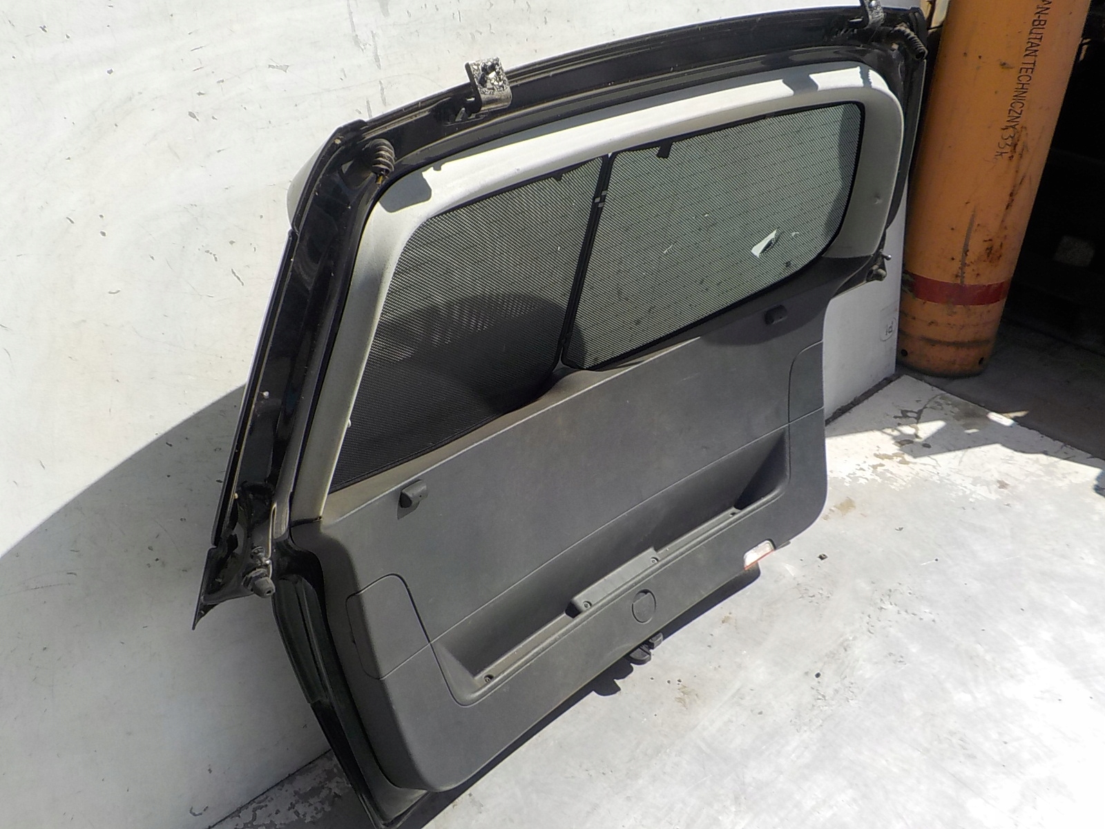 37 VOLKSWAGEN GOLF plus boot door rear