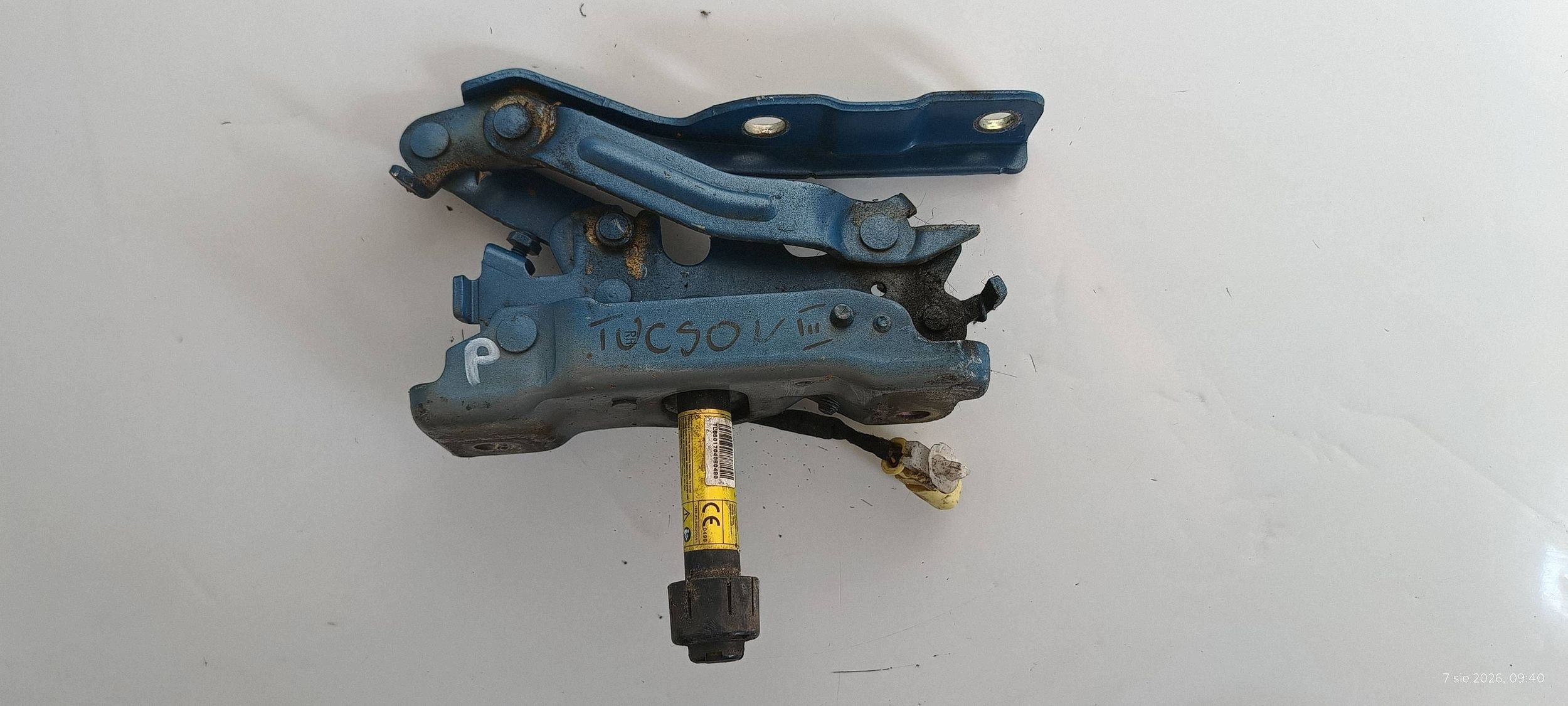 bonnet hinges left right NABOJE KOMPLET HYUNDAI TUCSON III 2015
