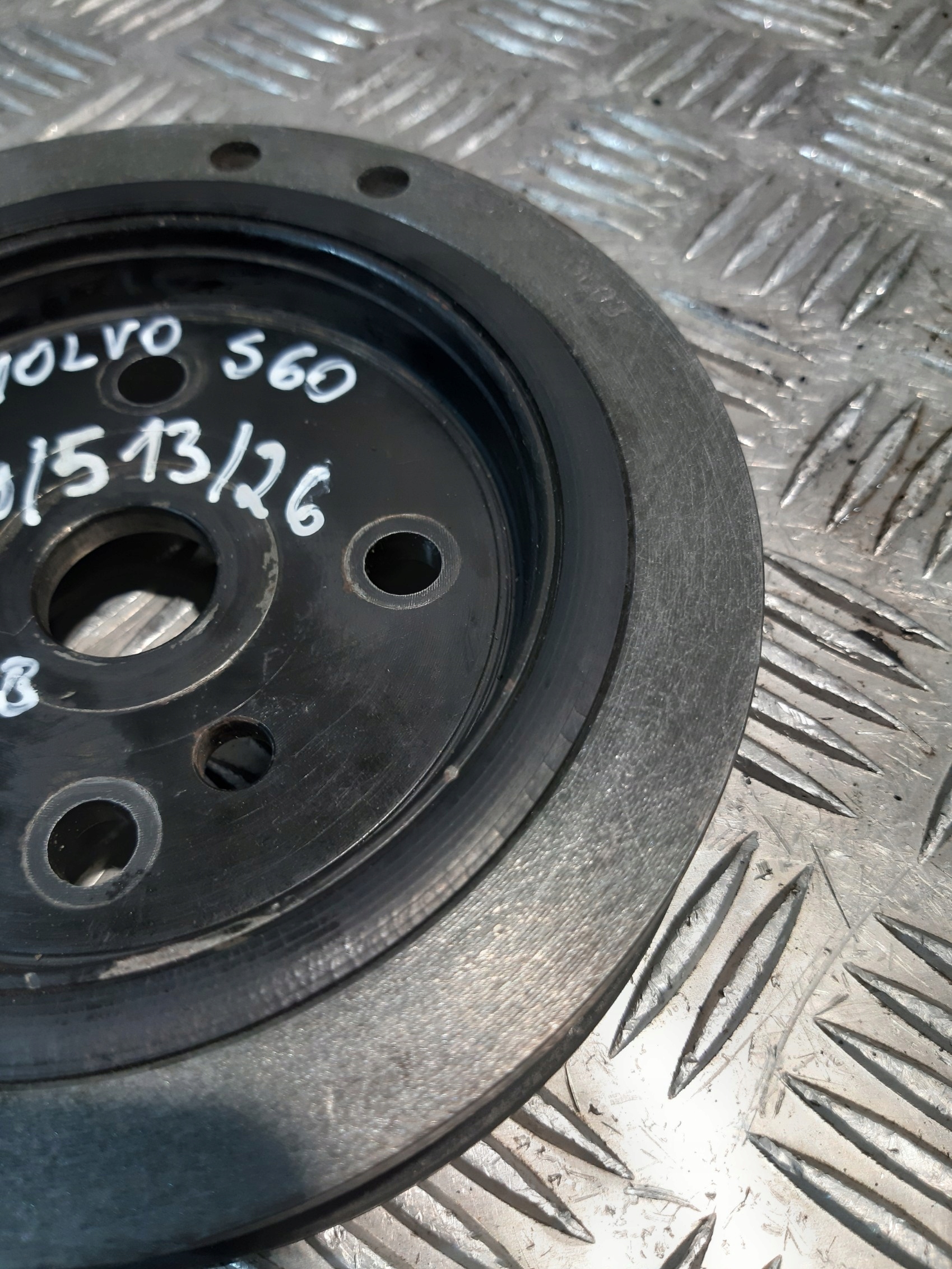 crank pulley 8692285 VOLVO S60 2.5B