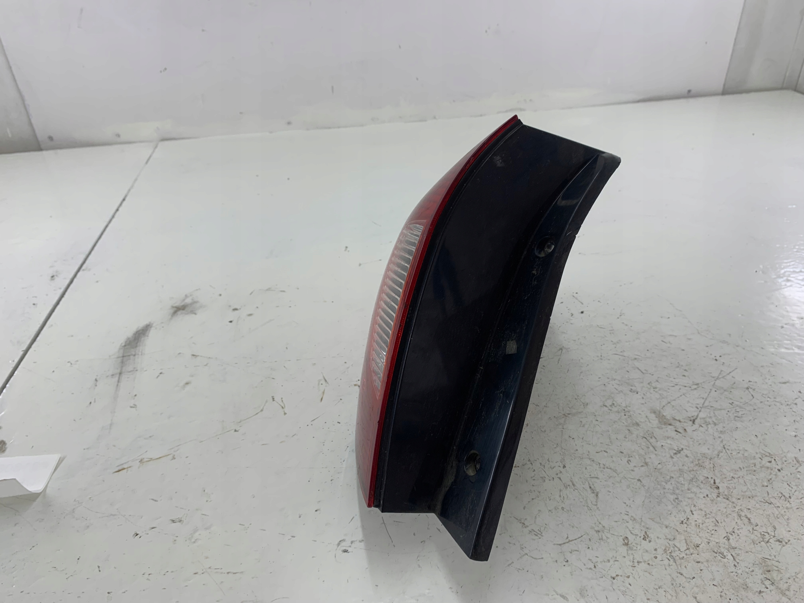 KIA RIO and LIFT KOMBI light left rear part