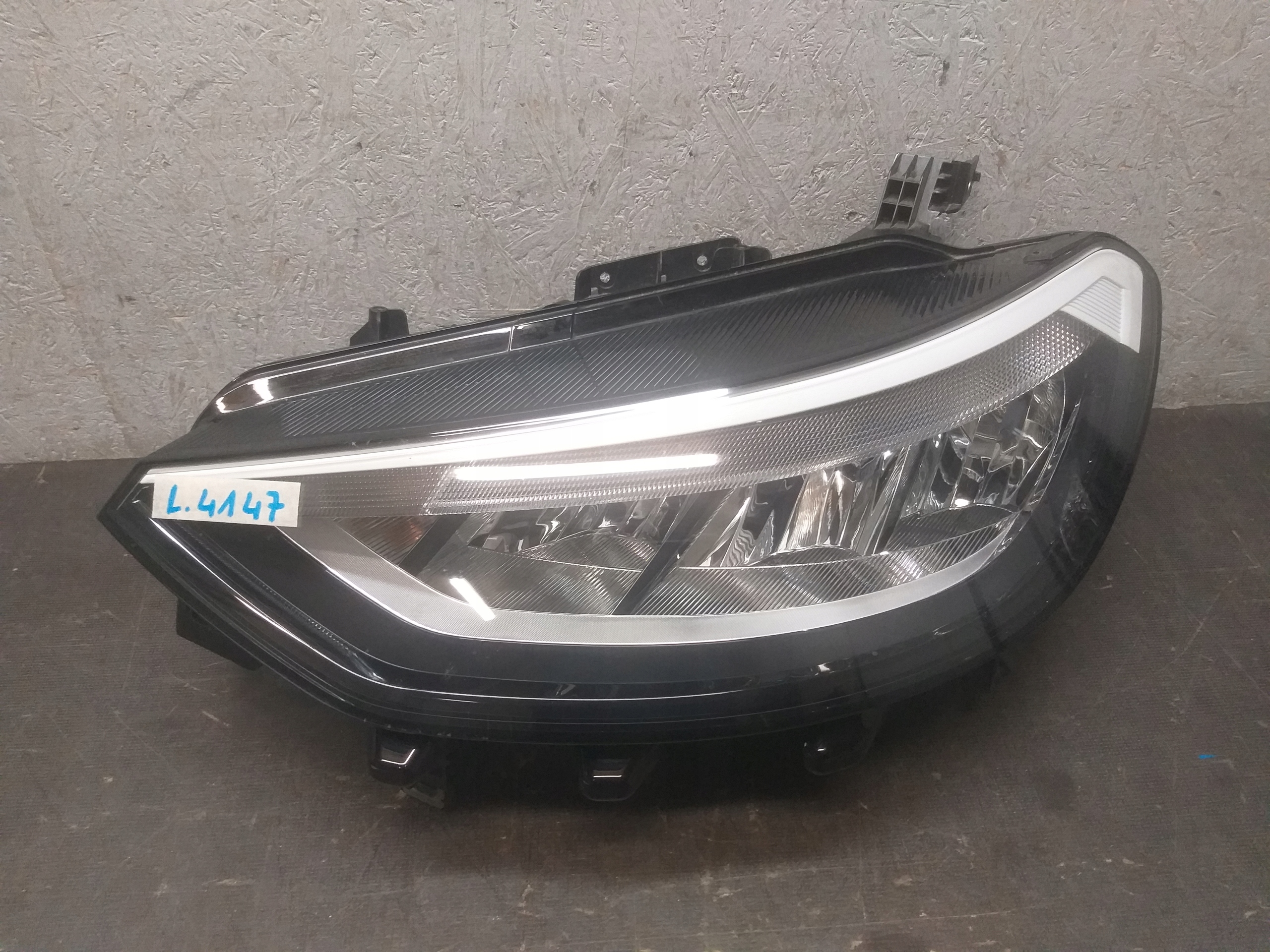 light front left VW ID3 ID-3 ID 3 FULL LED 10B941005A