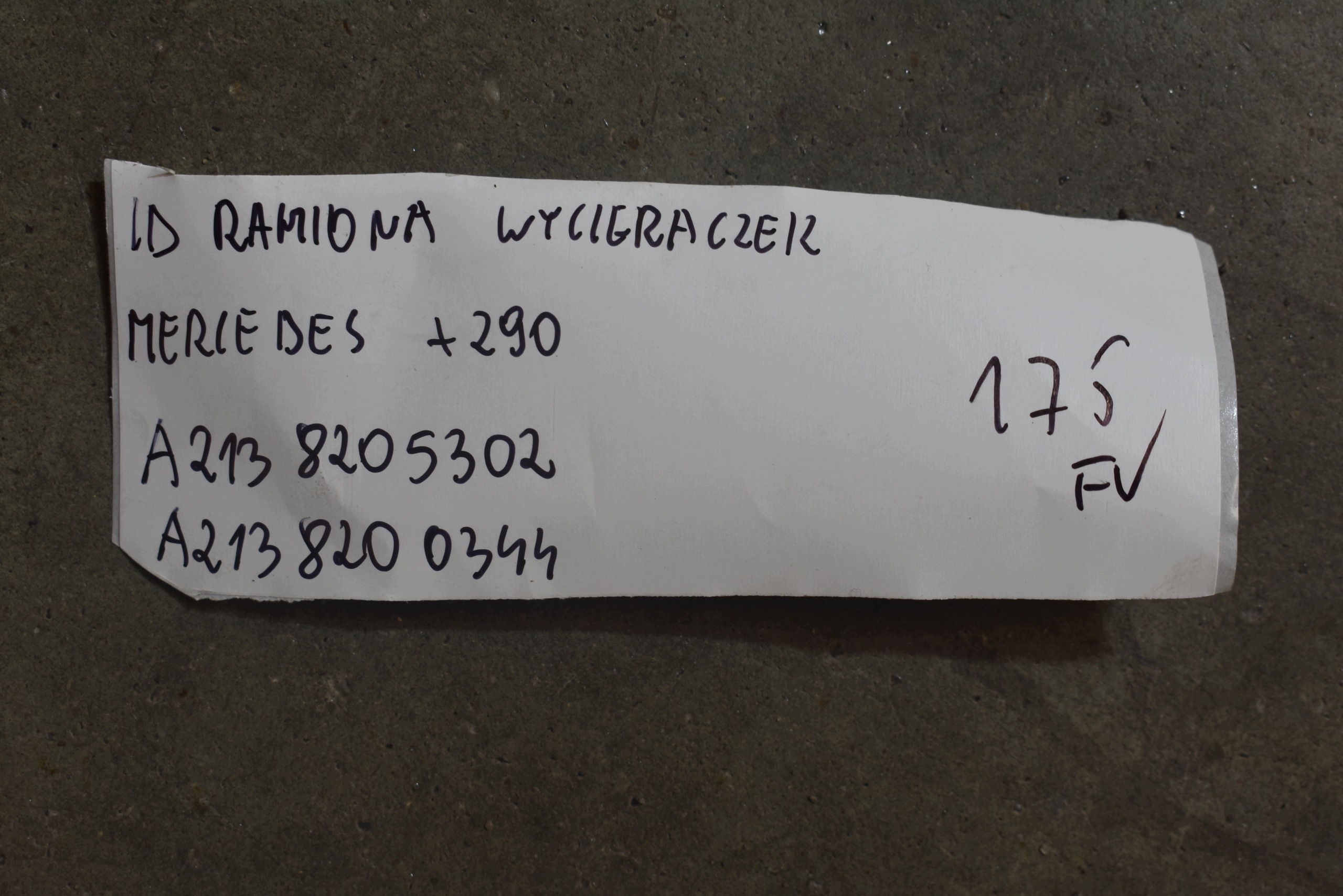 IDEALNA Bracci tergicristallo MERCEDES X290 1