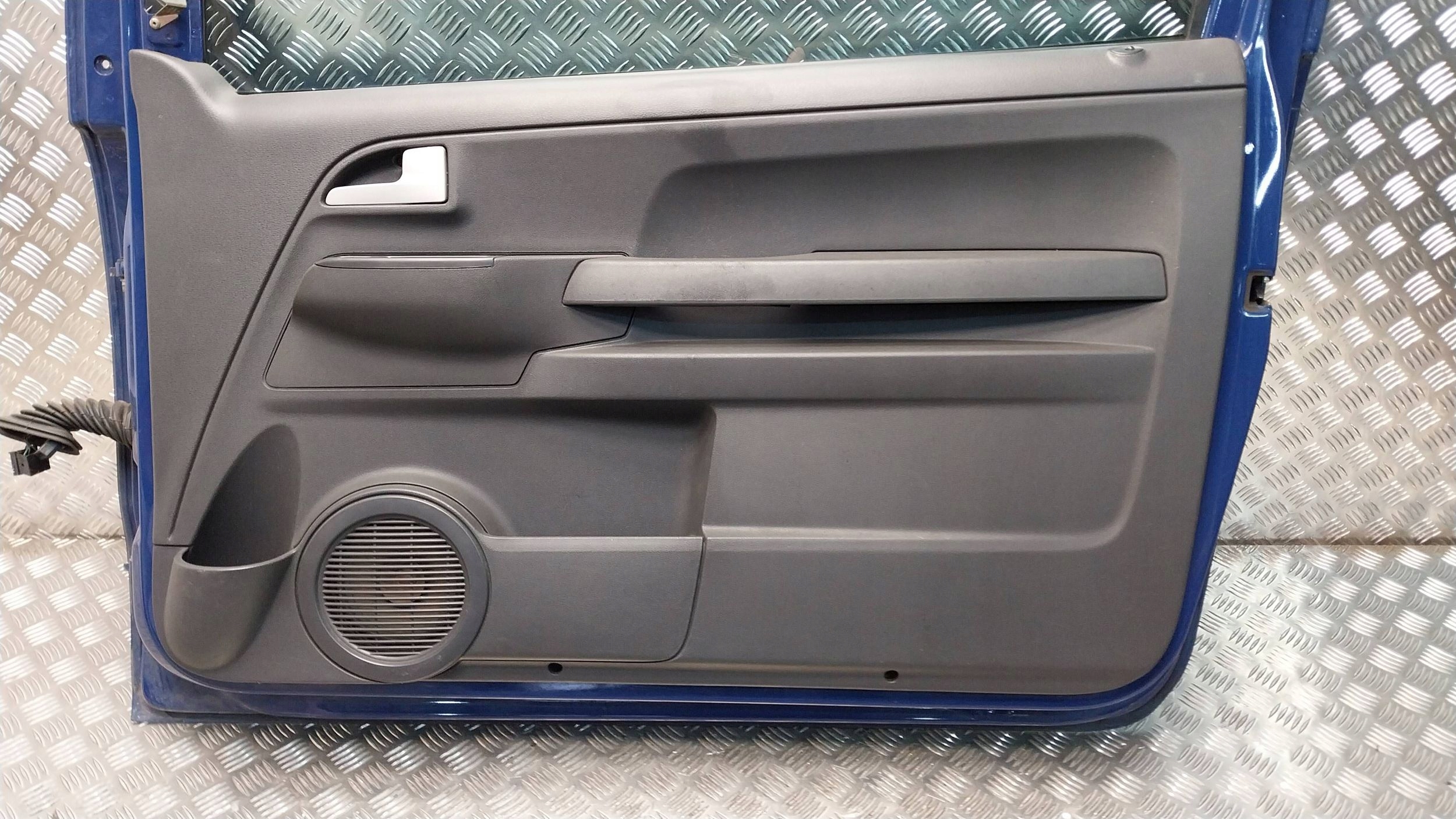 door right VW FOX 03