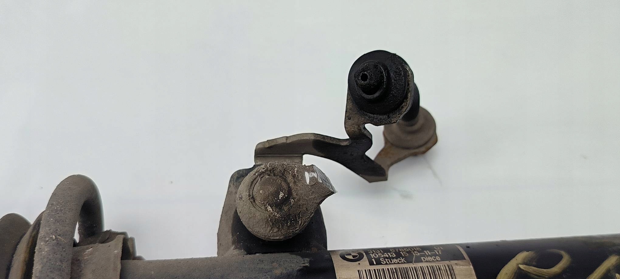 shock absorber right front 6786018 BMW E87 116D LIFT
