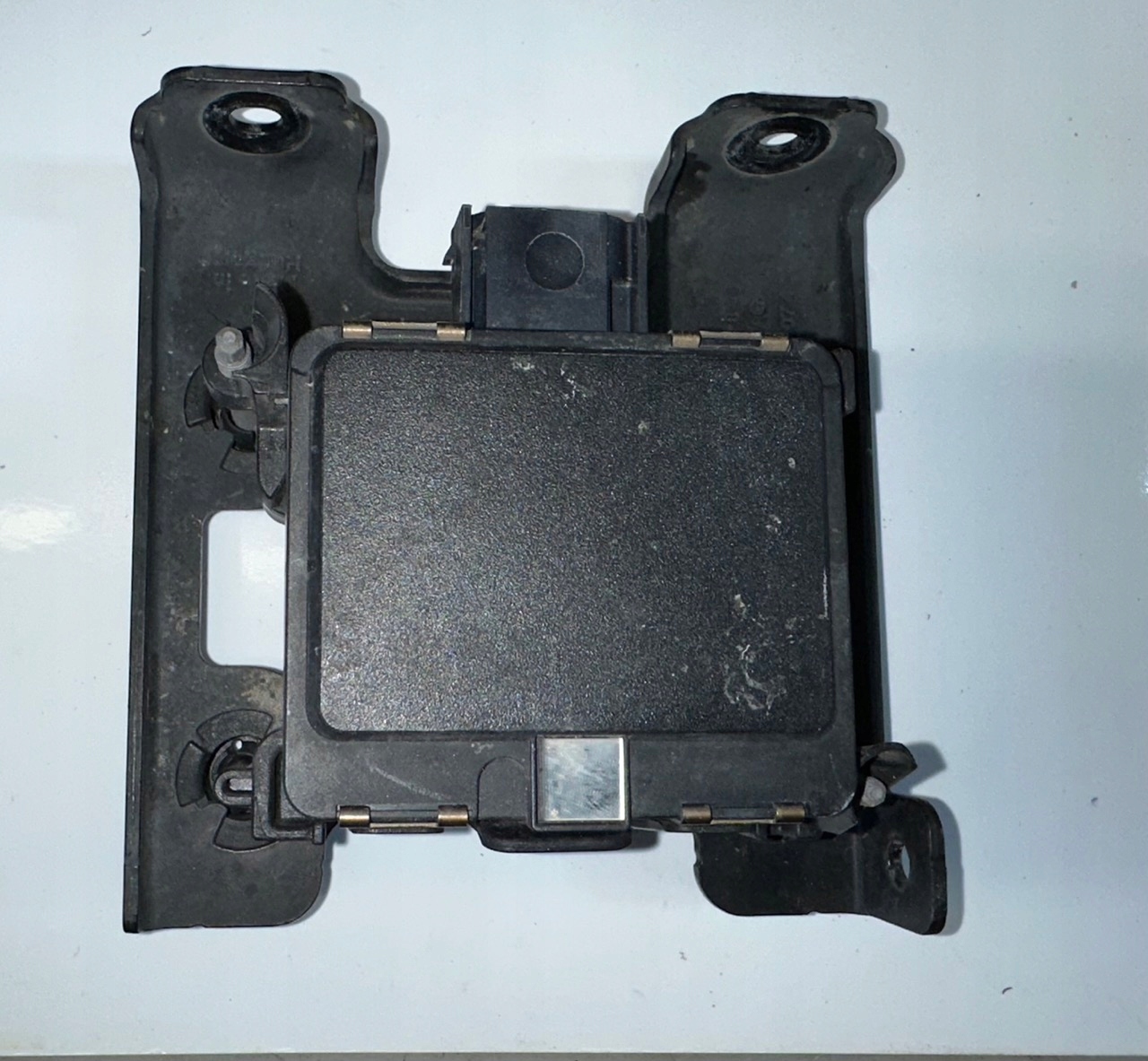 7E0907561C - Радар distronic модуль Volkswagen T5 T6 7e0