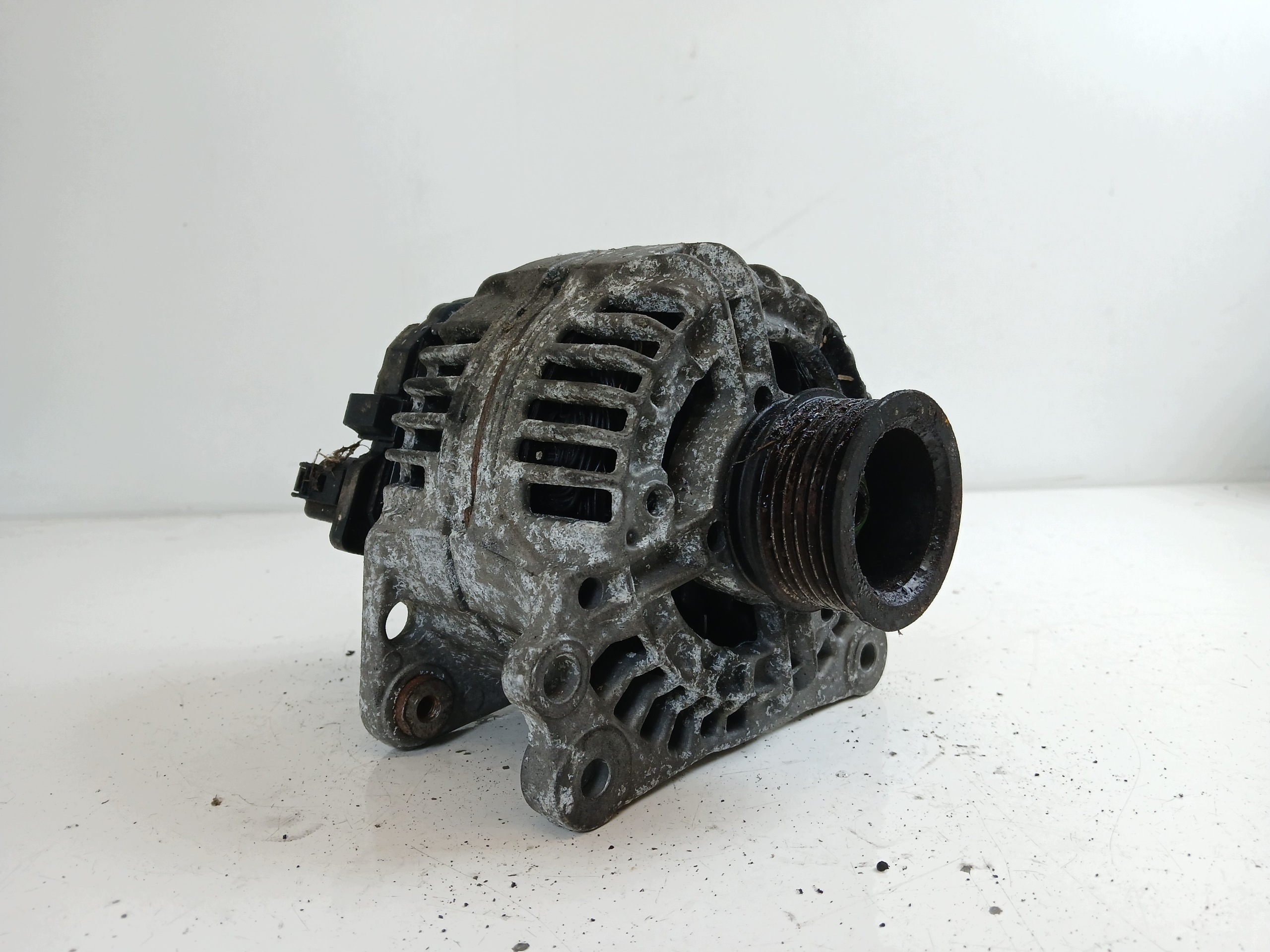 VW GOLF IV AUDI A3 8L 1.6 ALTERNATOR 028903028D 90A
