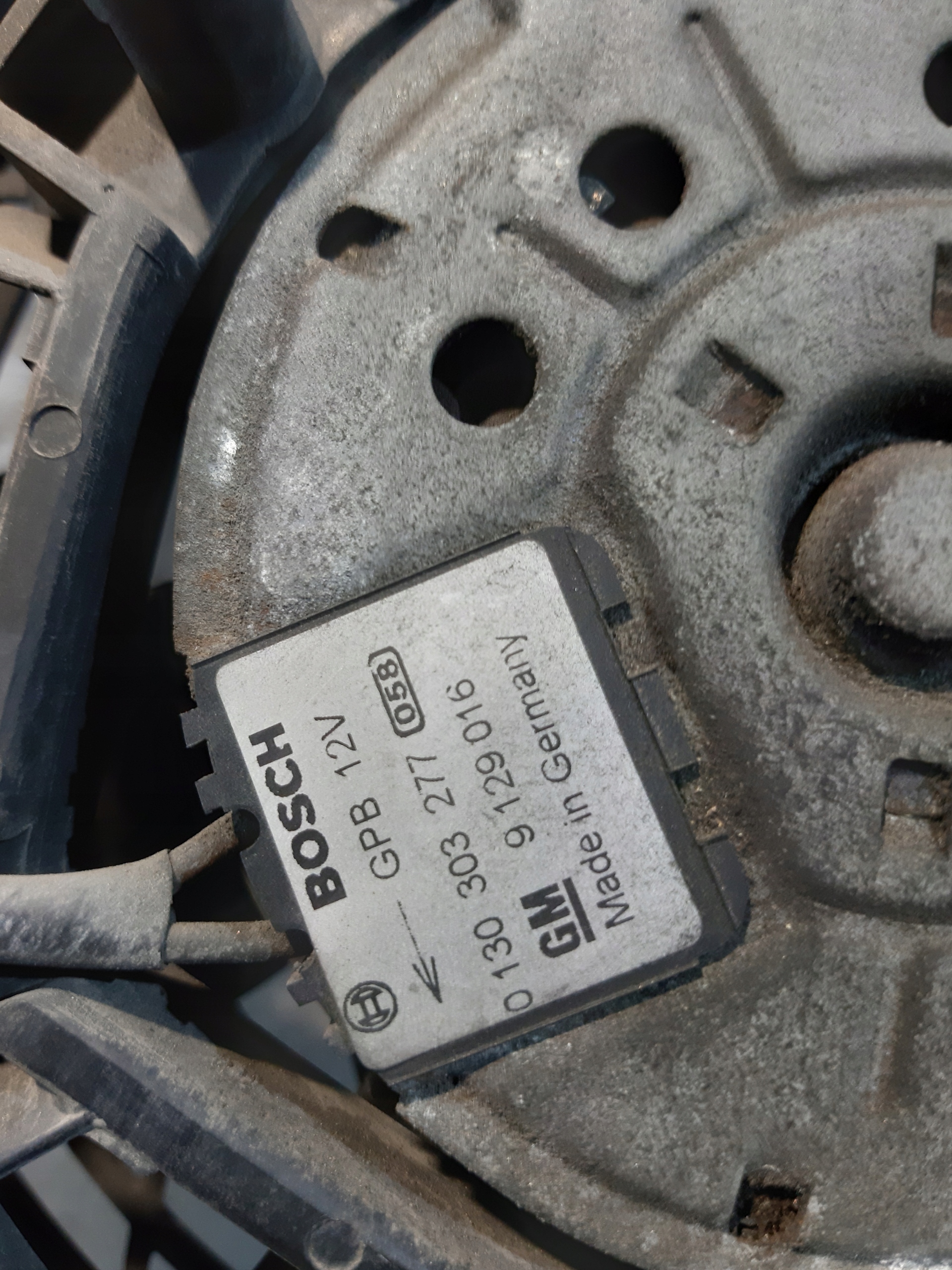 Opel omega b fl 2.5v6OE 24414175DB ventilátor chladiče