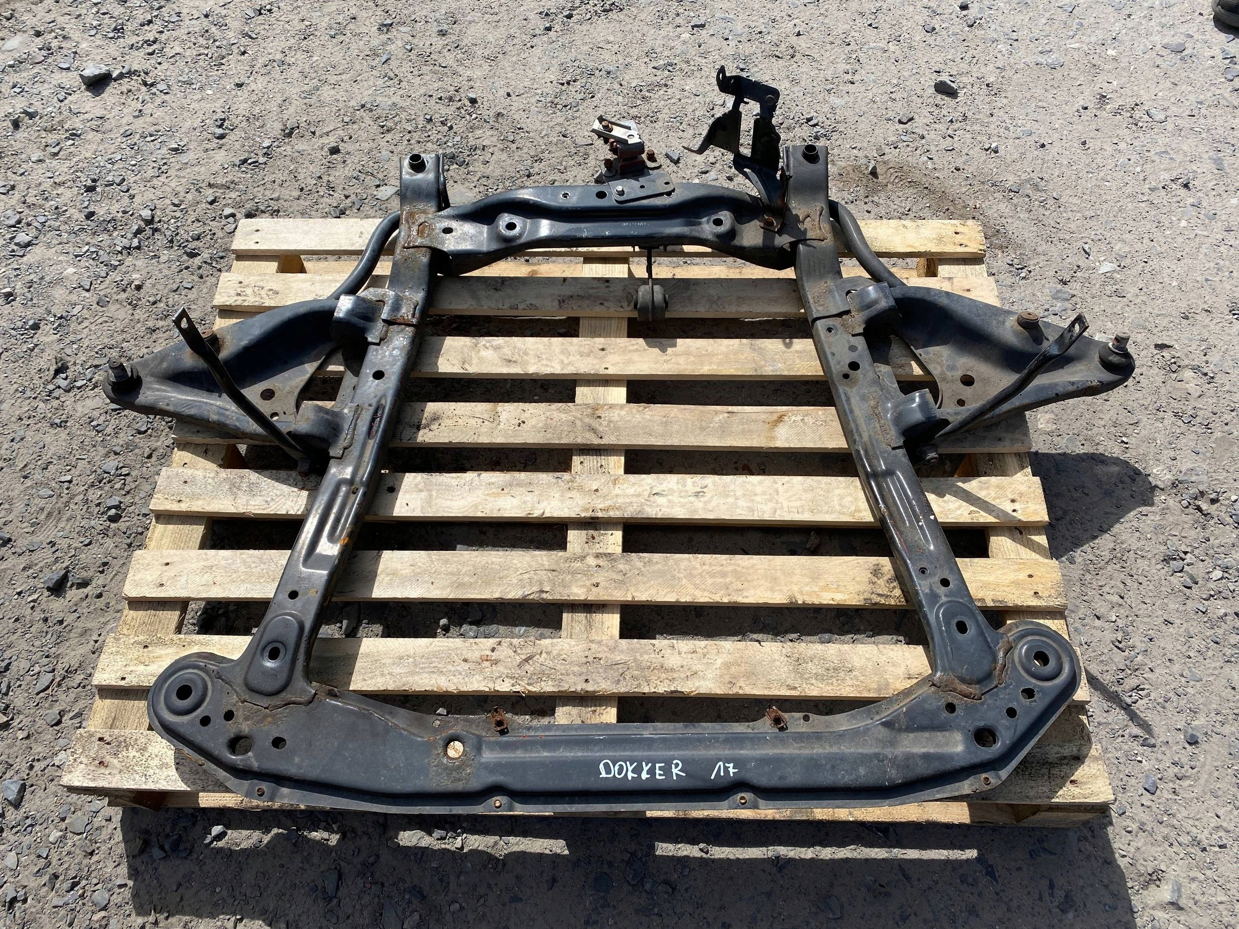 DACIA DOKKER I LIFT SANKI WÓZEK KOŁYSKA BELKA PRZÓD 544035350R